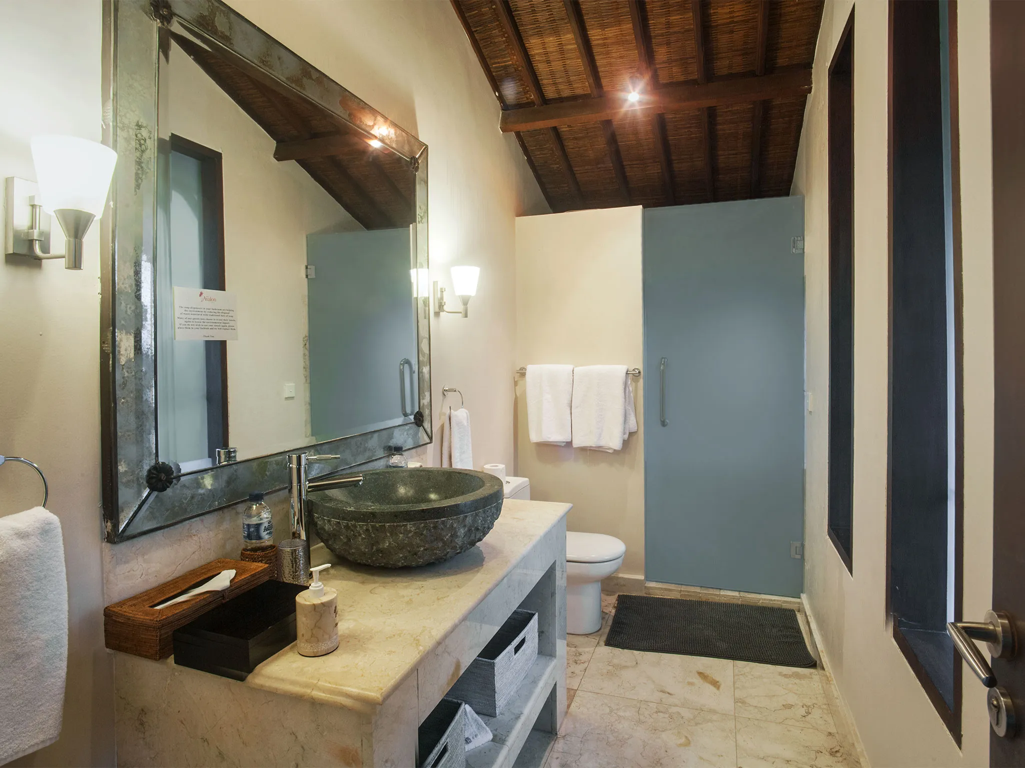 Avalon II - Guest suite two ensuite