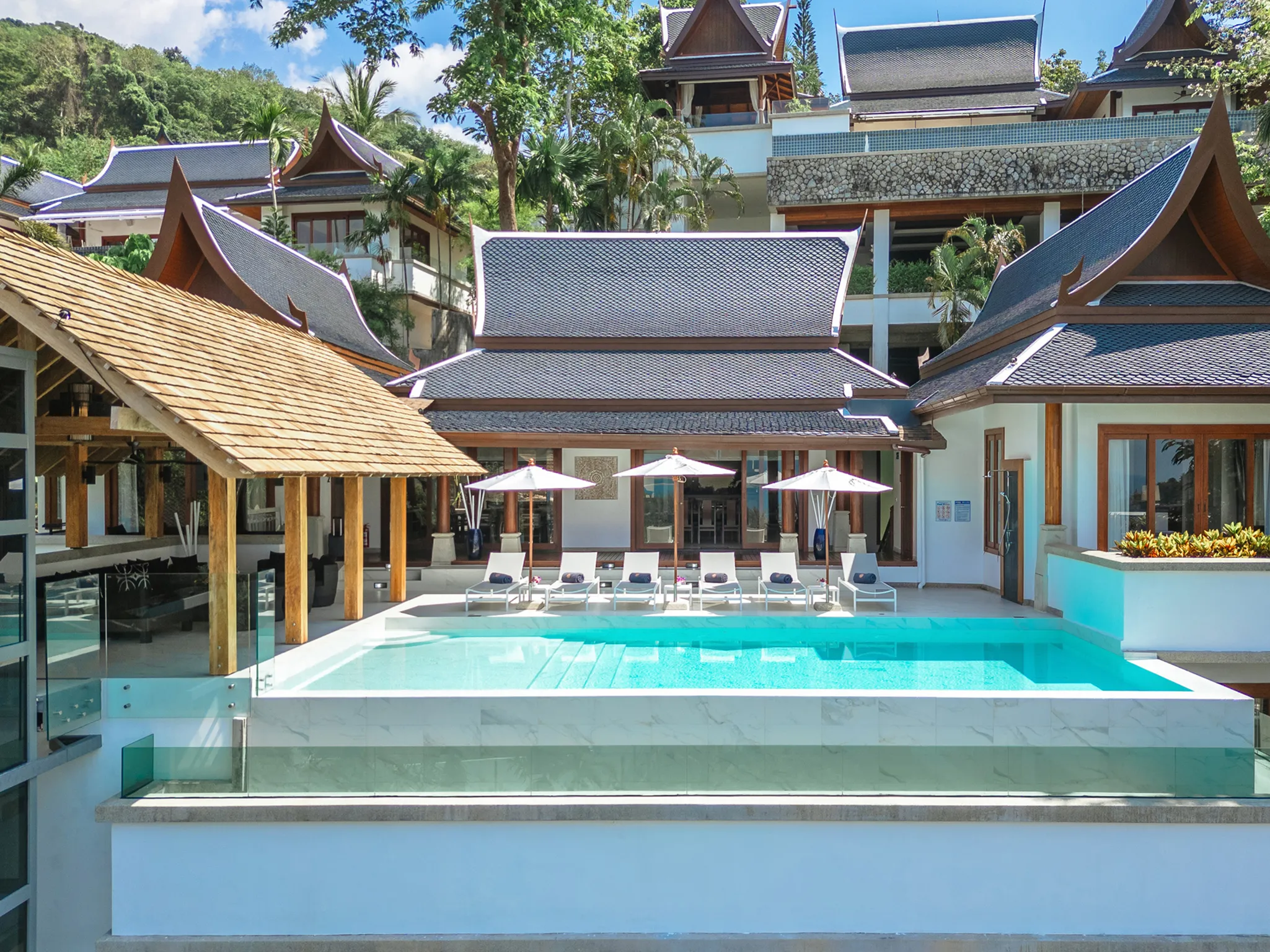 Sea View Zenith - Hilltop luxury haven