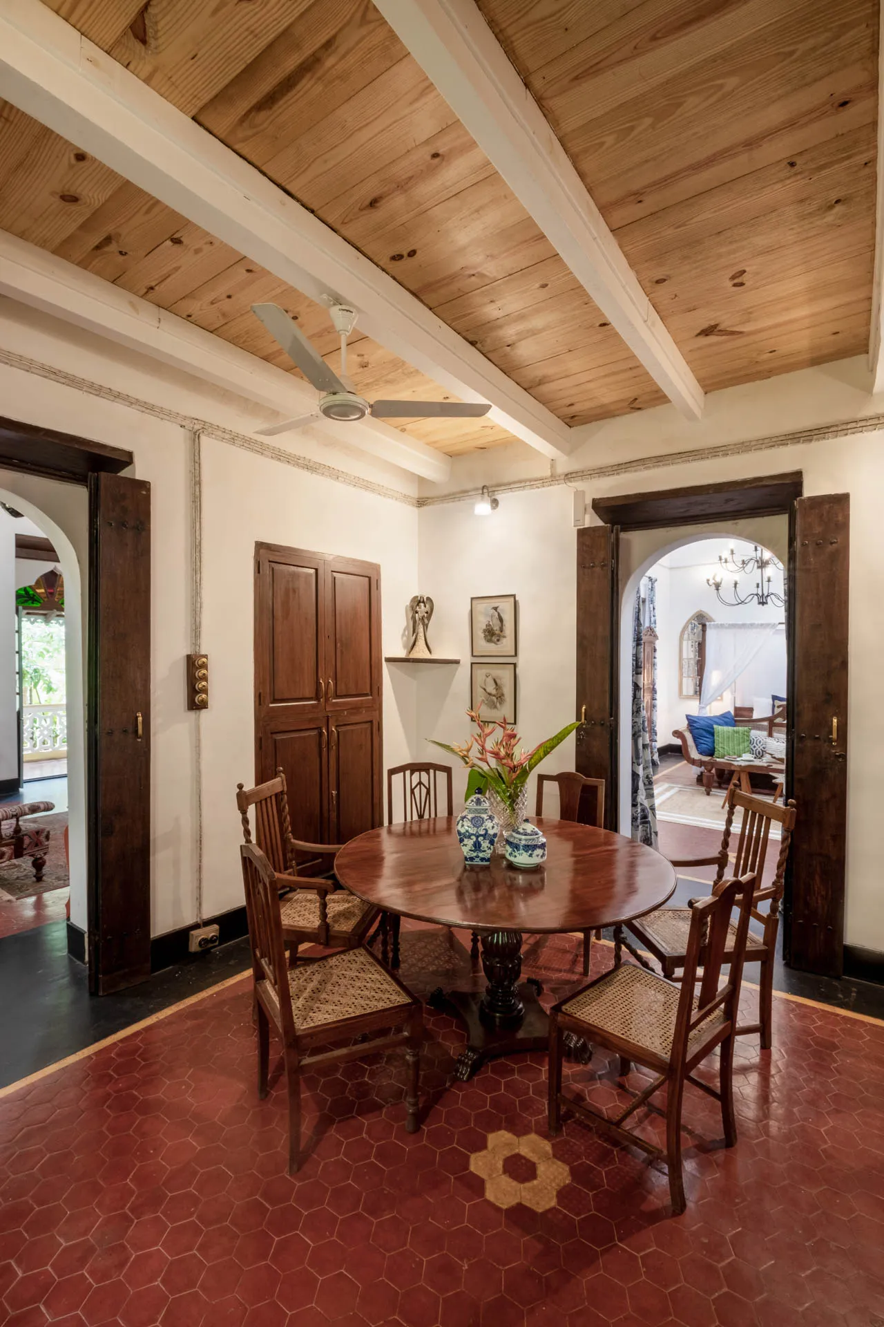 Bastora House - Heritage Home Dining Area