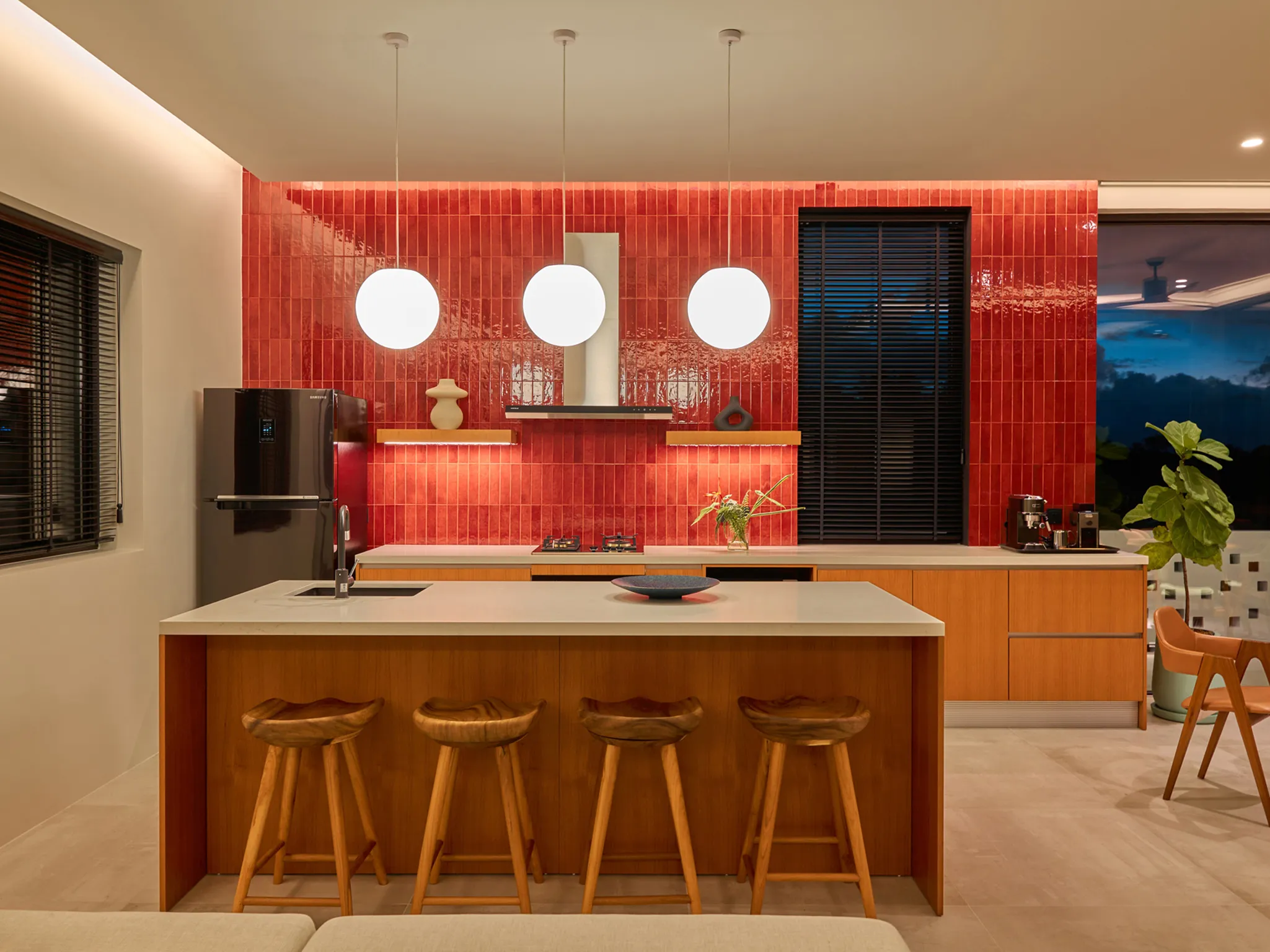 Casa Alma - Encanto - Kitchen Night