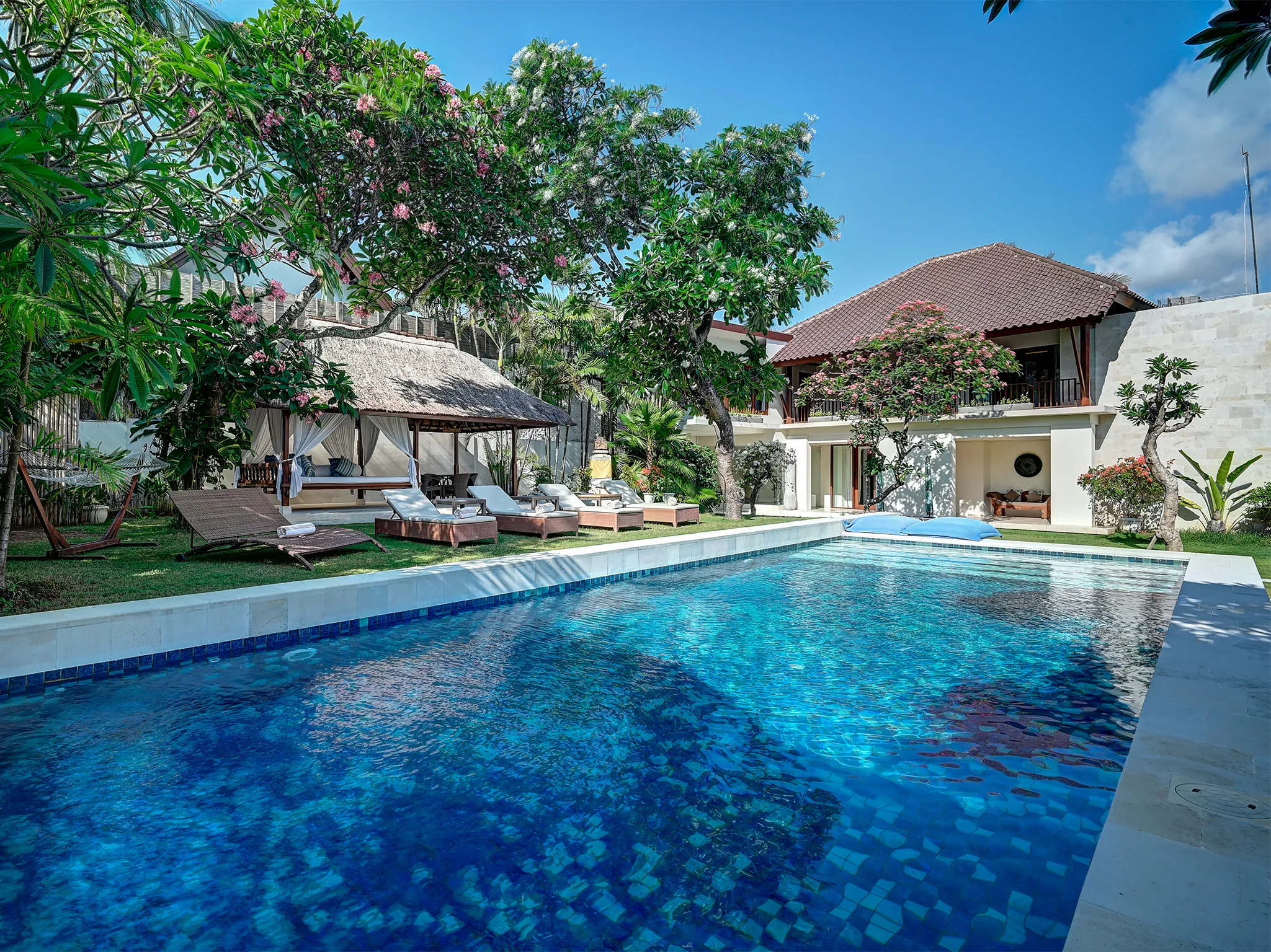 Casa Evaliza - Opulent contemporary Balinese villa