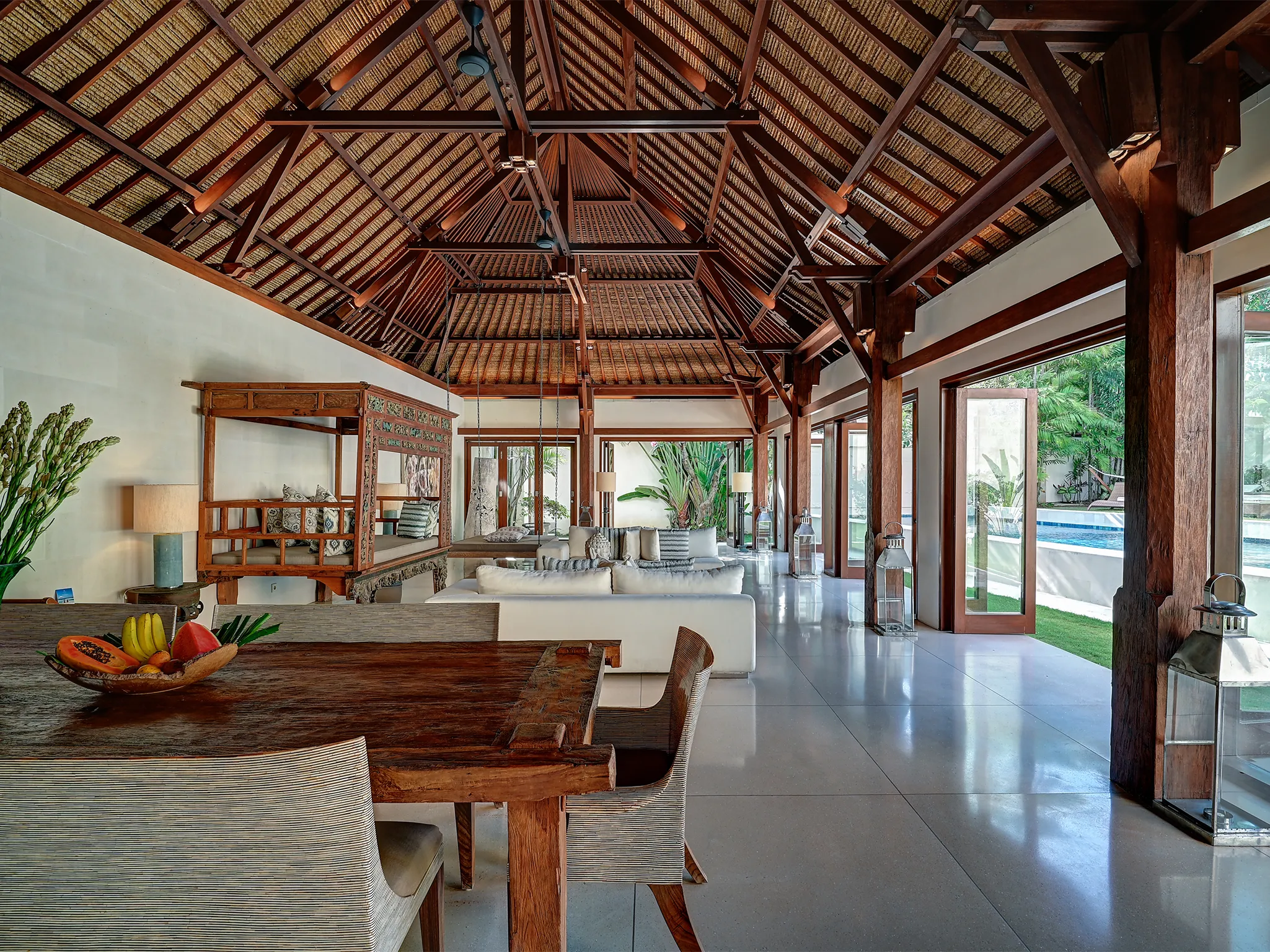 Casa Evaliza - Relaxing living and dining pavilion by the pool area and lawn