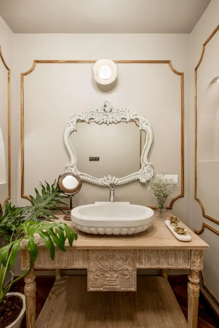 Powder Room | Castello 4