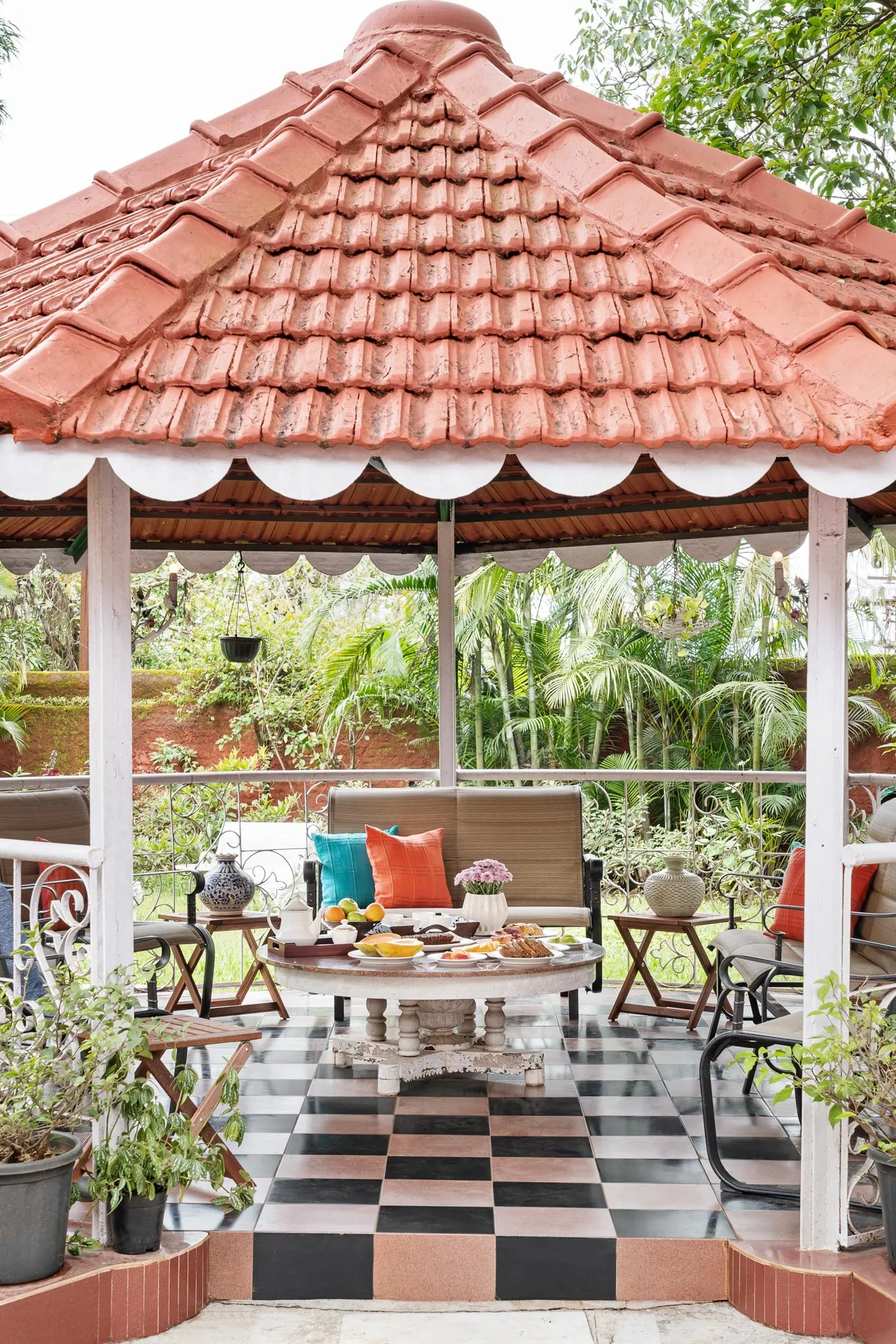 Dulwich Estate - Gazebo