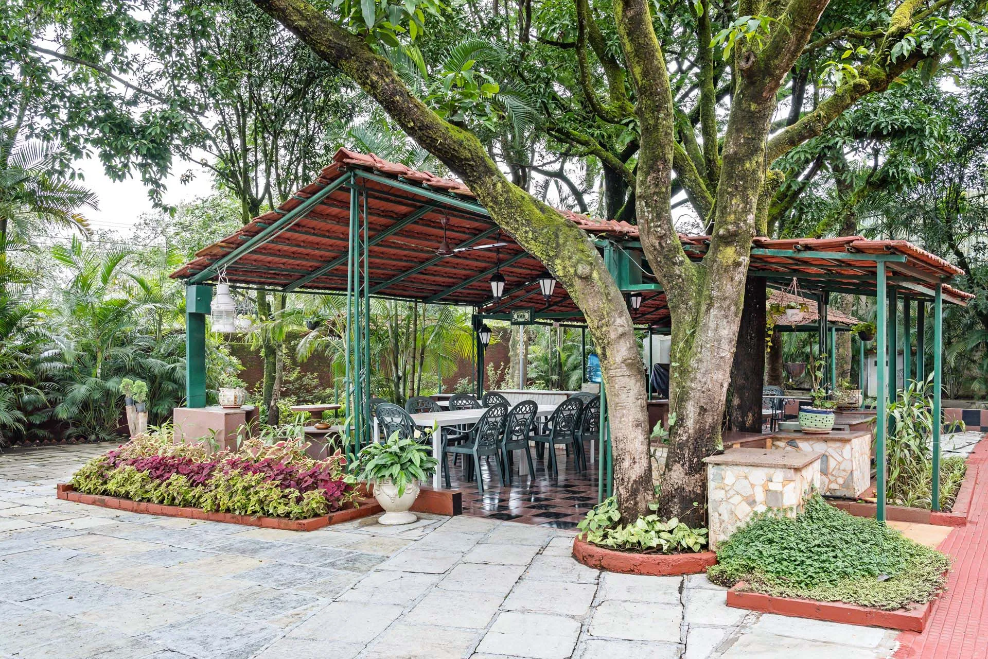 Dulwich Estate - Outdoor Dining