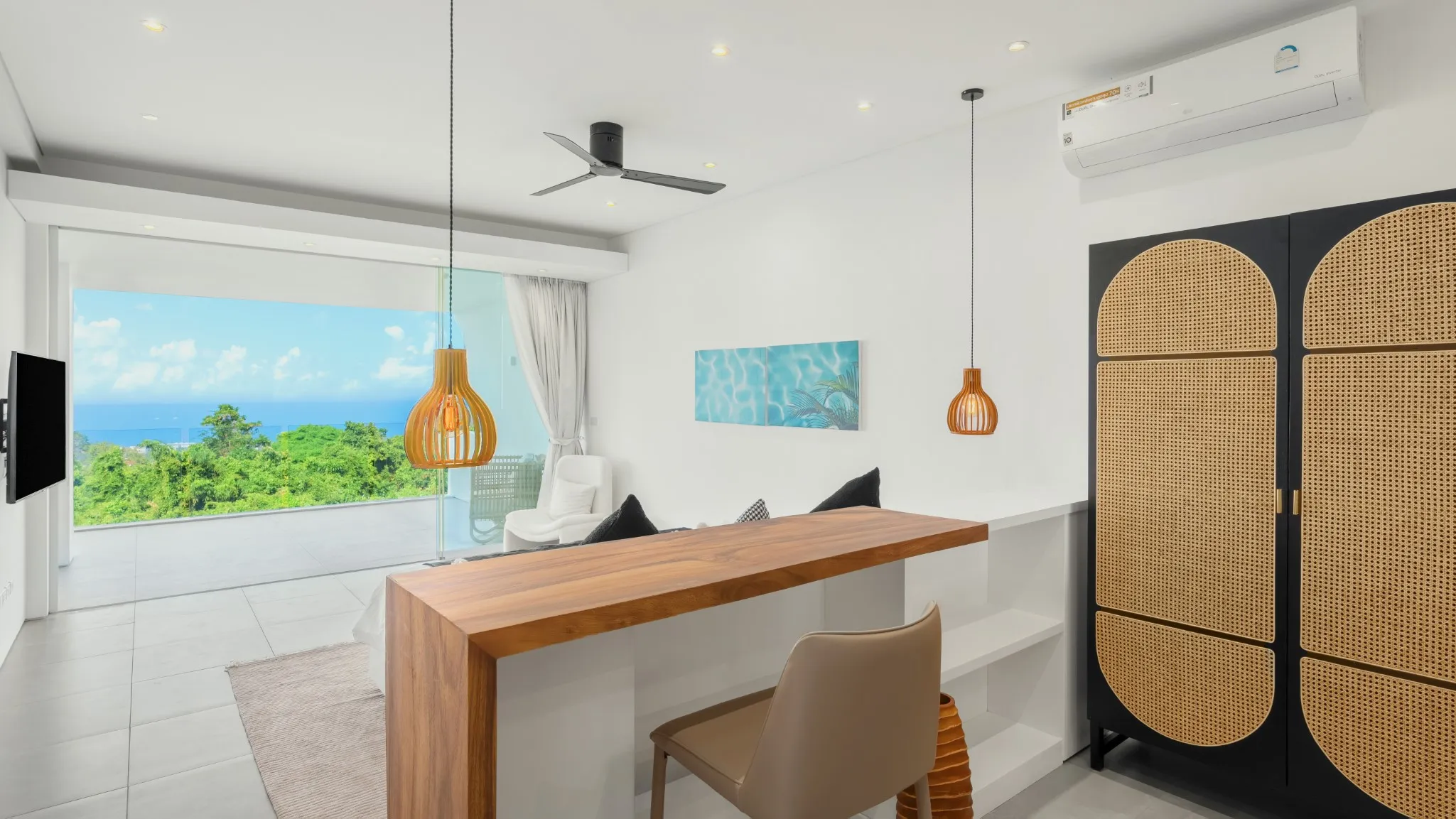 Golden Lotus - The Flourish Villa - Relaxing bedroom 2