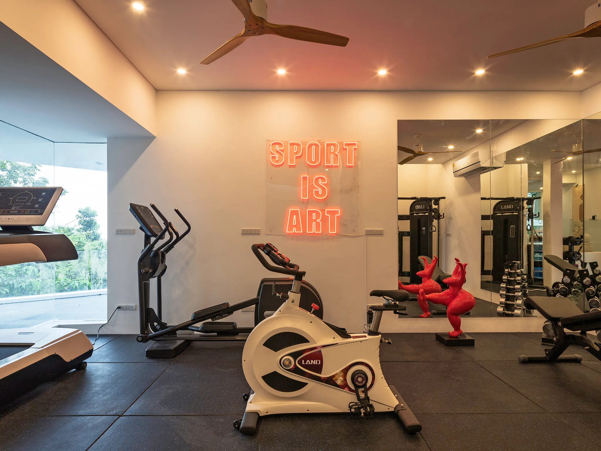 Golden Lotus - Villa Vie - Well equipped gym