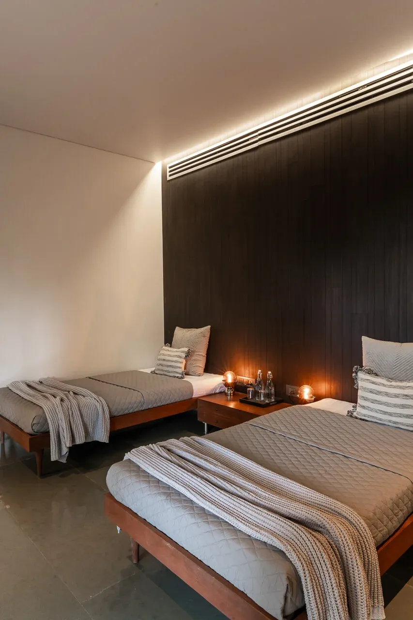 Twin beds | Gomati by Lohono Stays