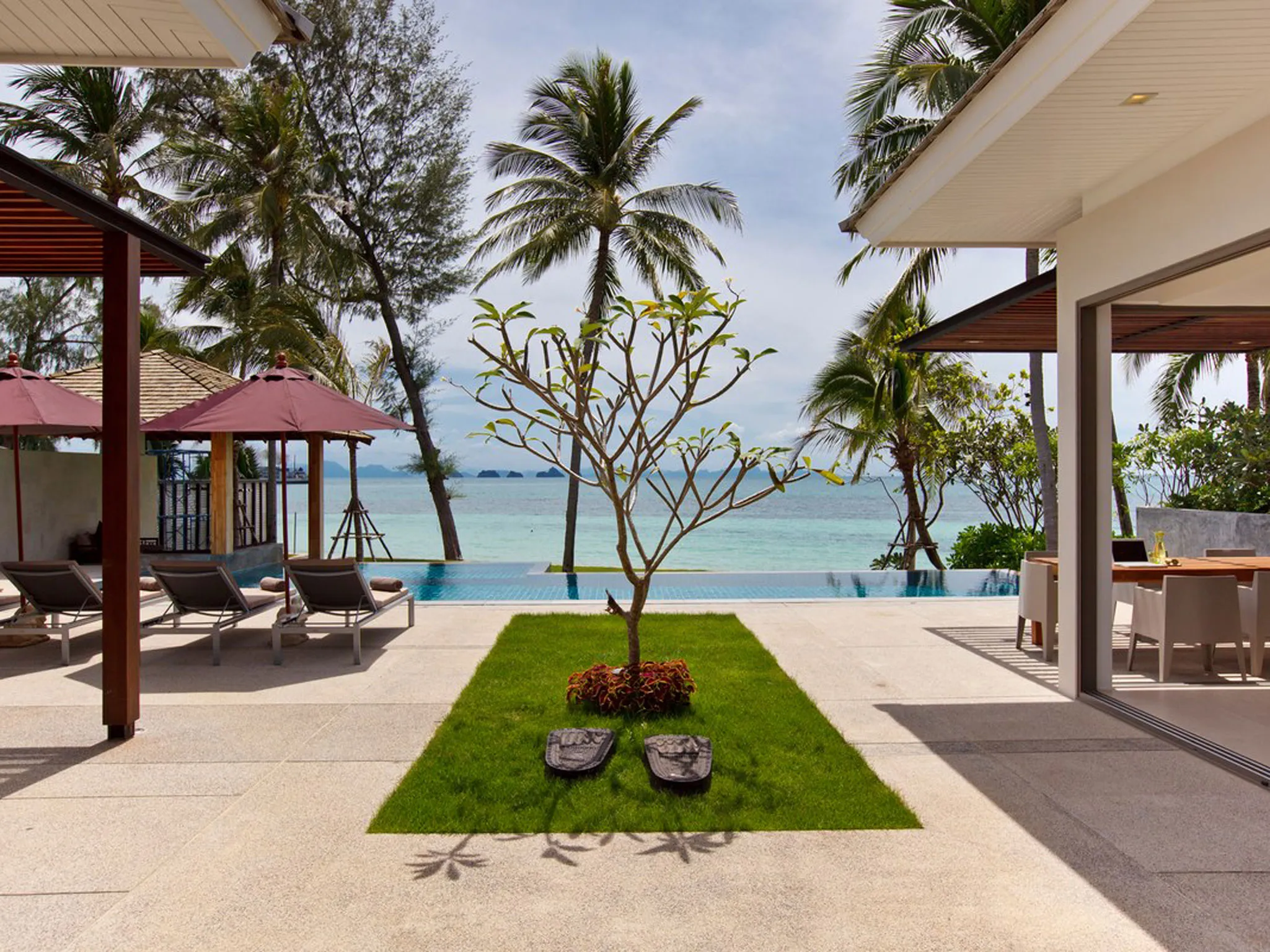 Inasia - Ocean views from the villa
