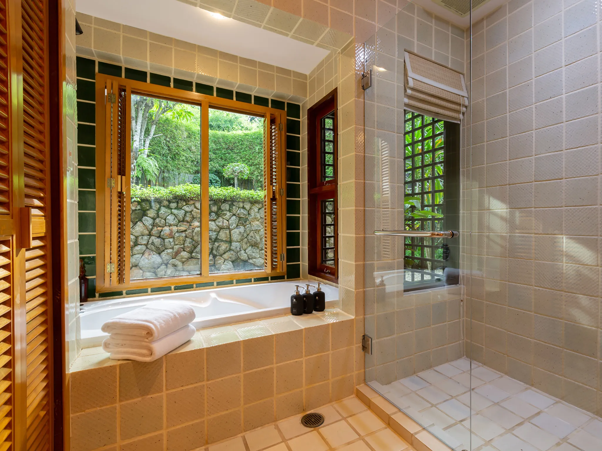Infinity View - Shower room