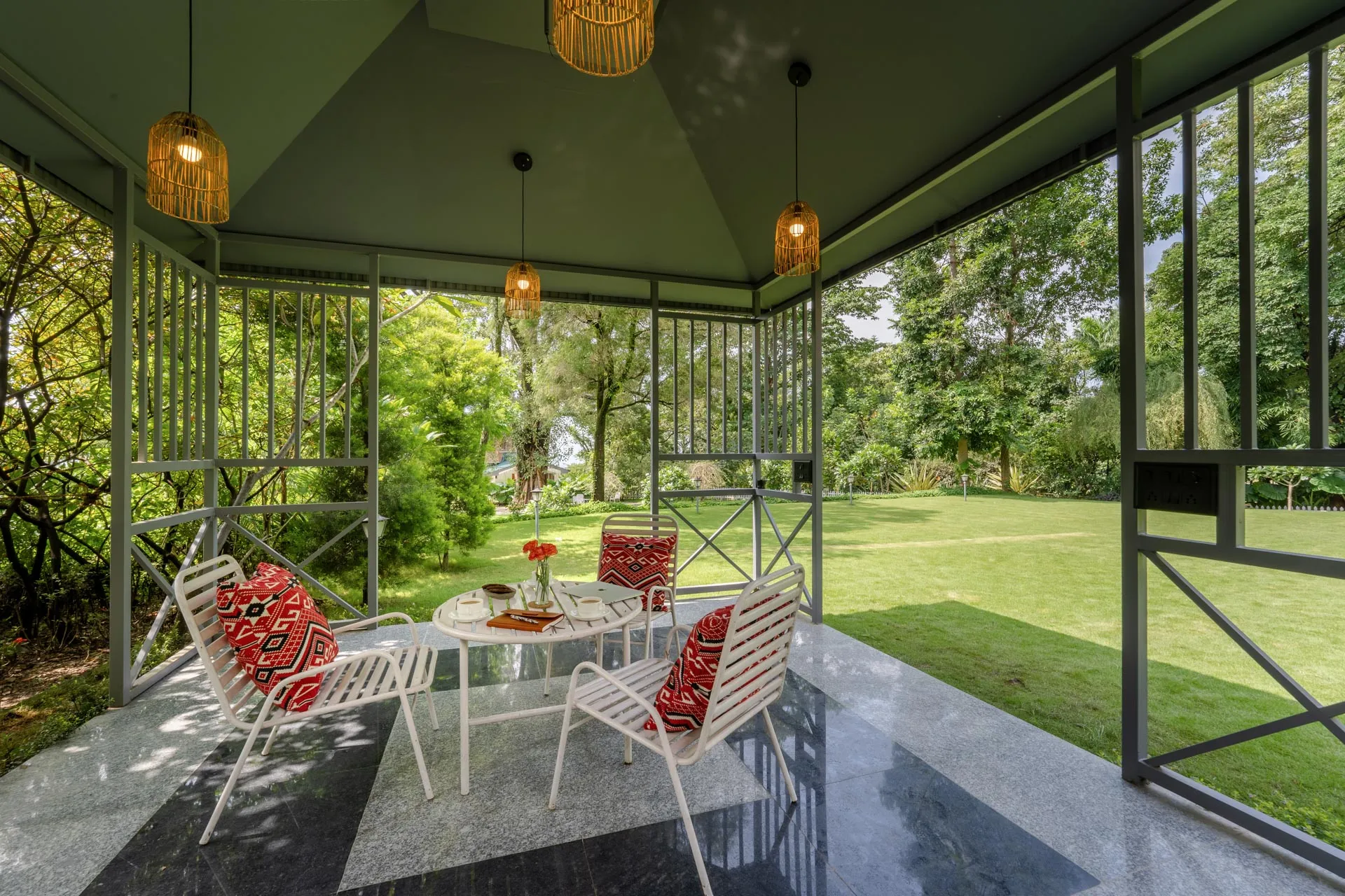 Ivy Cottage - Gazebo