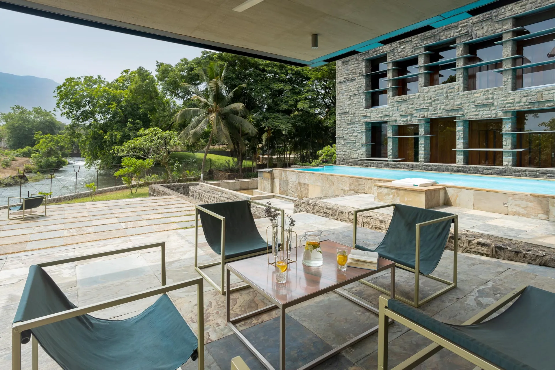 Maharajah House - Outdoor lounge