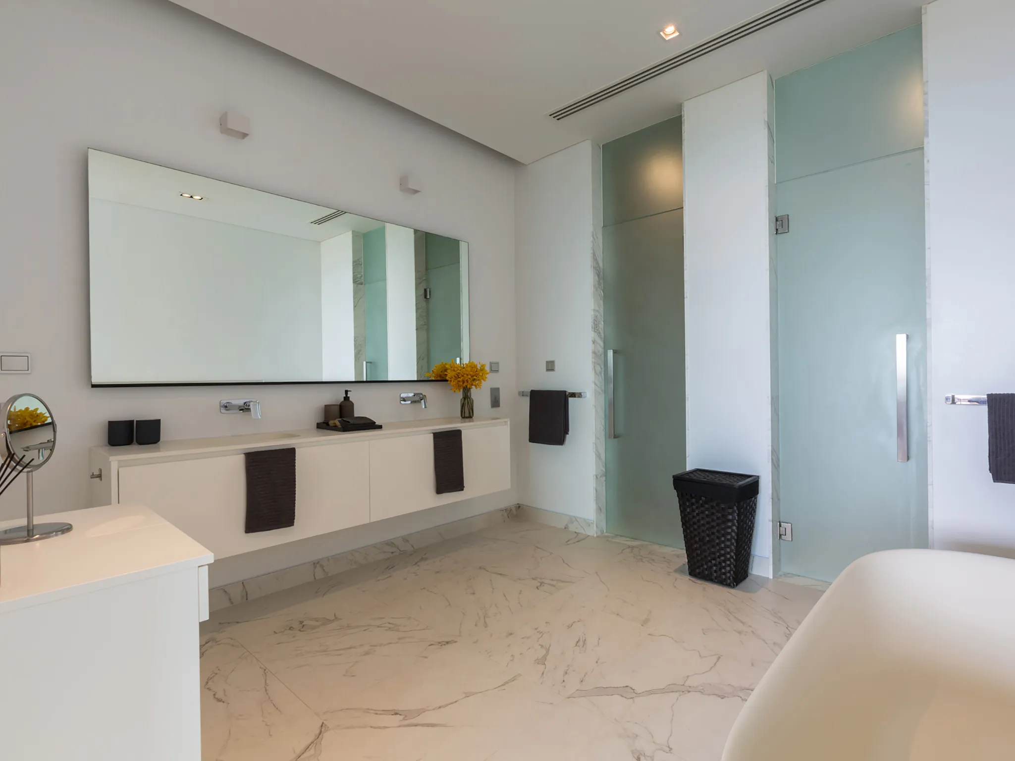 Malaiwana - Patio Duplex - Mini Master ensuite bathroom