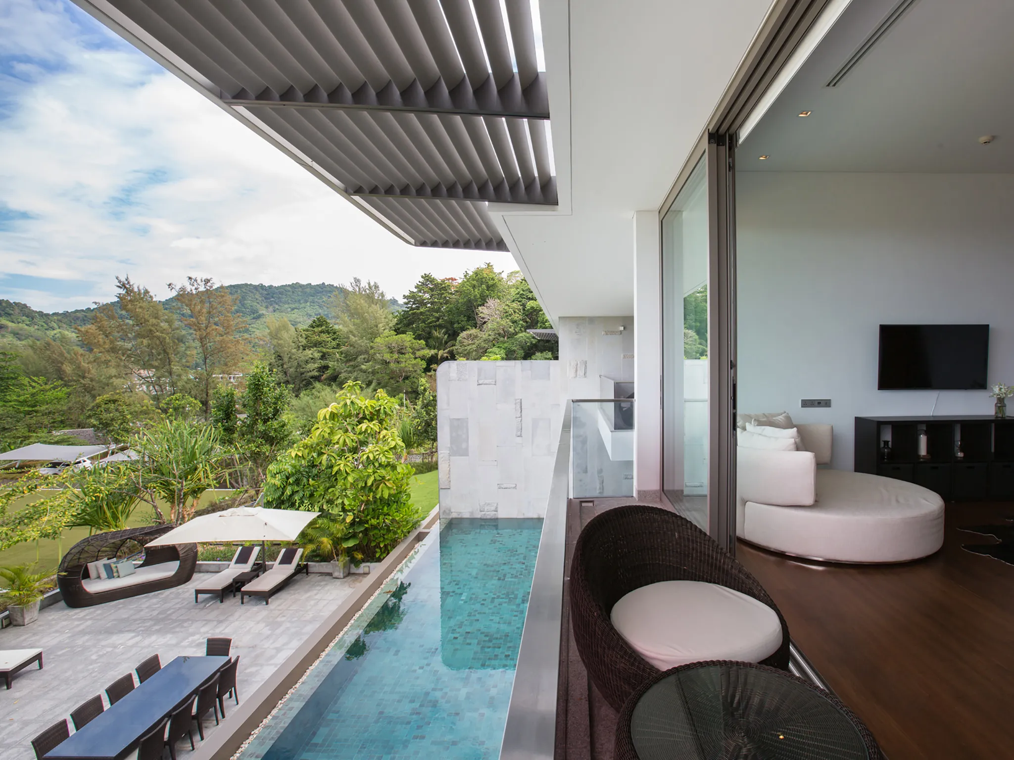 Patio Duplex - Master Suite balcony