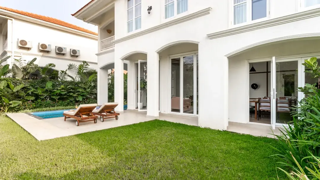 Outdoor Garden | Moira Villa 4