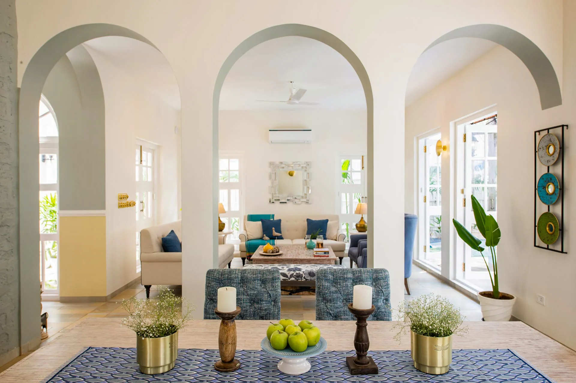 Monforte - Villa B -  Dining and Living Area
