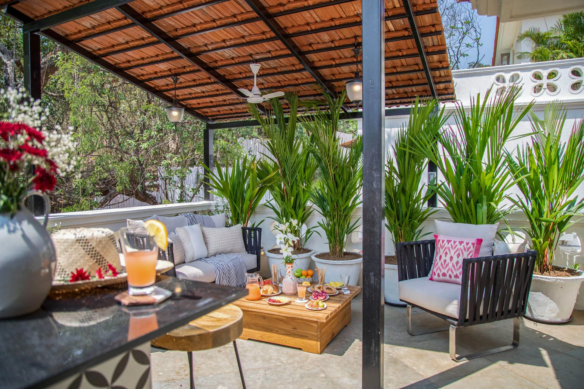 Monforte Villa E – Terrace Seating Area
