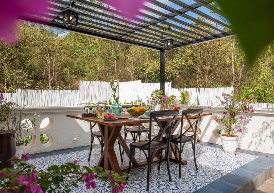 Monforte - Villa I - Terrace Dining View 2