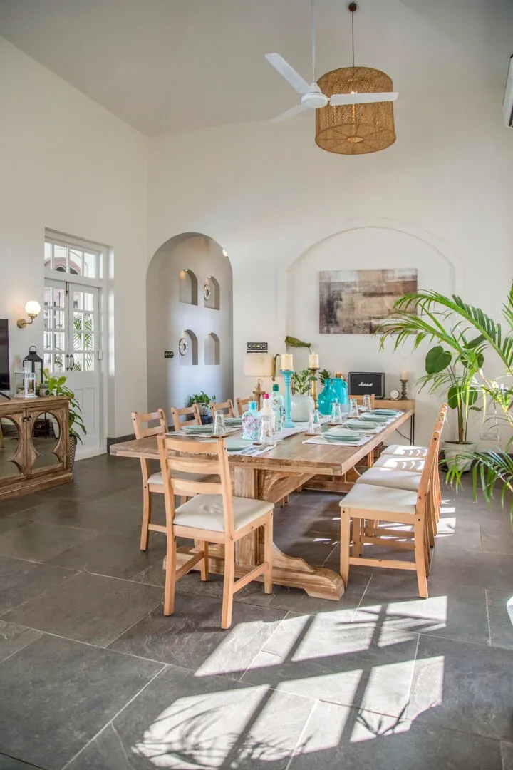 Monforte - Villa I - Dining Table