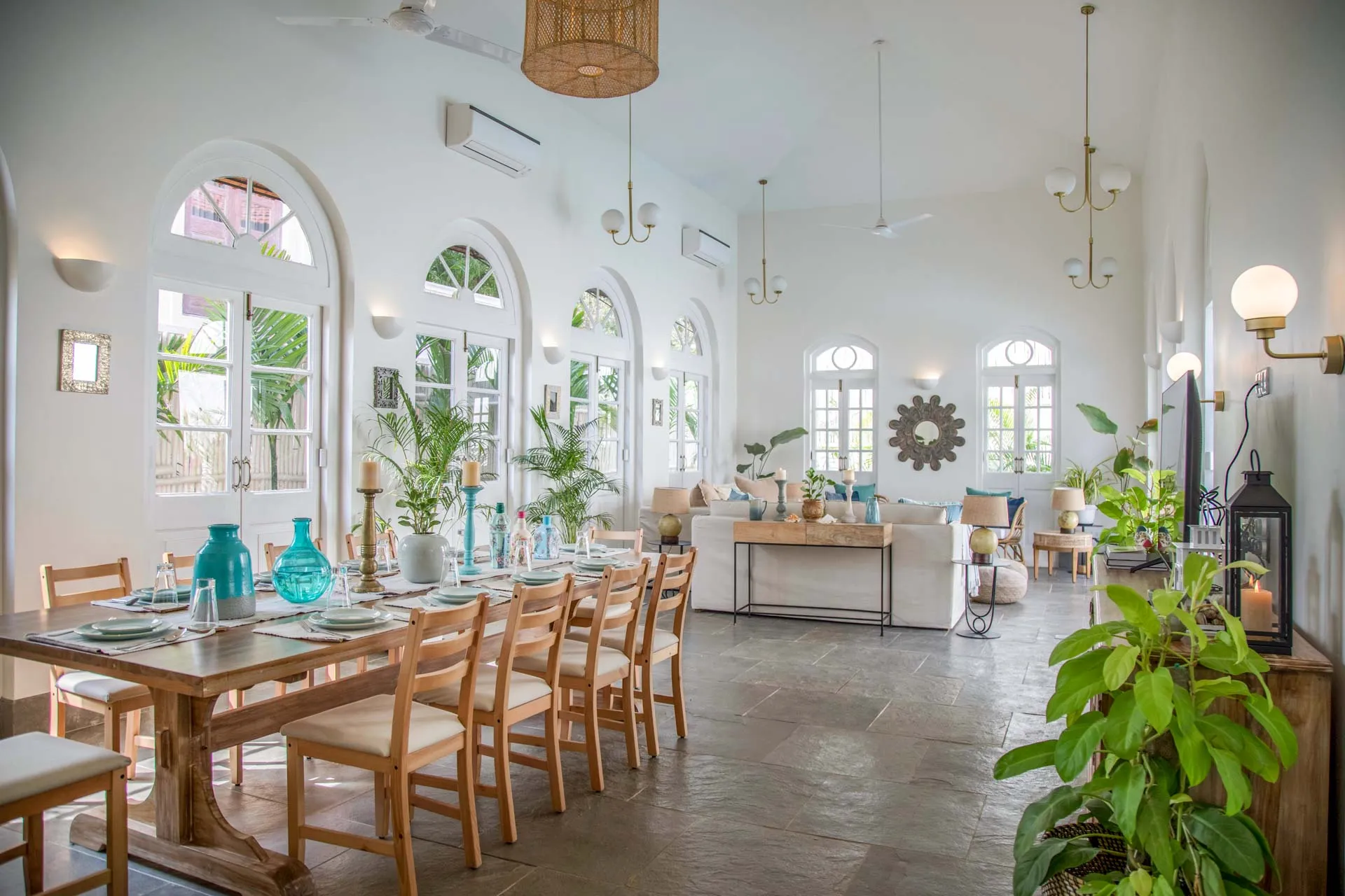 Monforte - Villa I - Dining Table