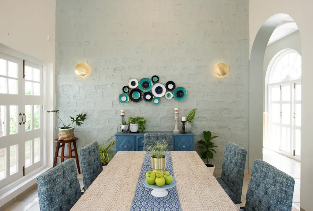 Monforte - Villa B - Dining Table