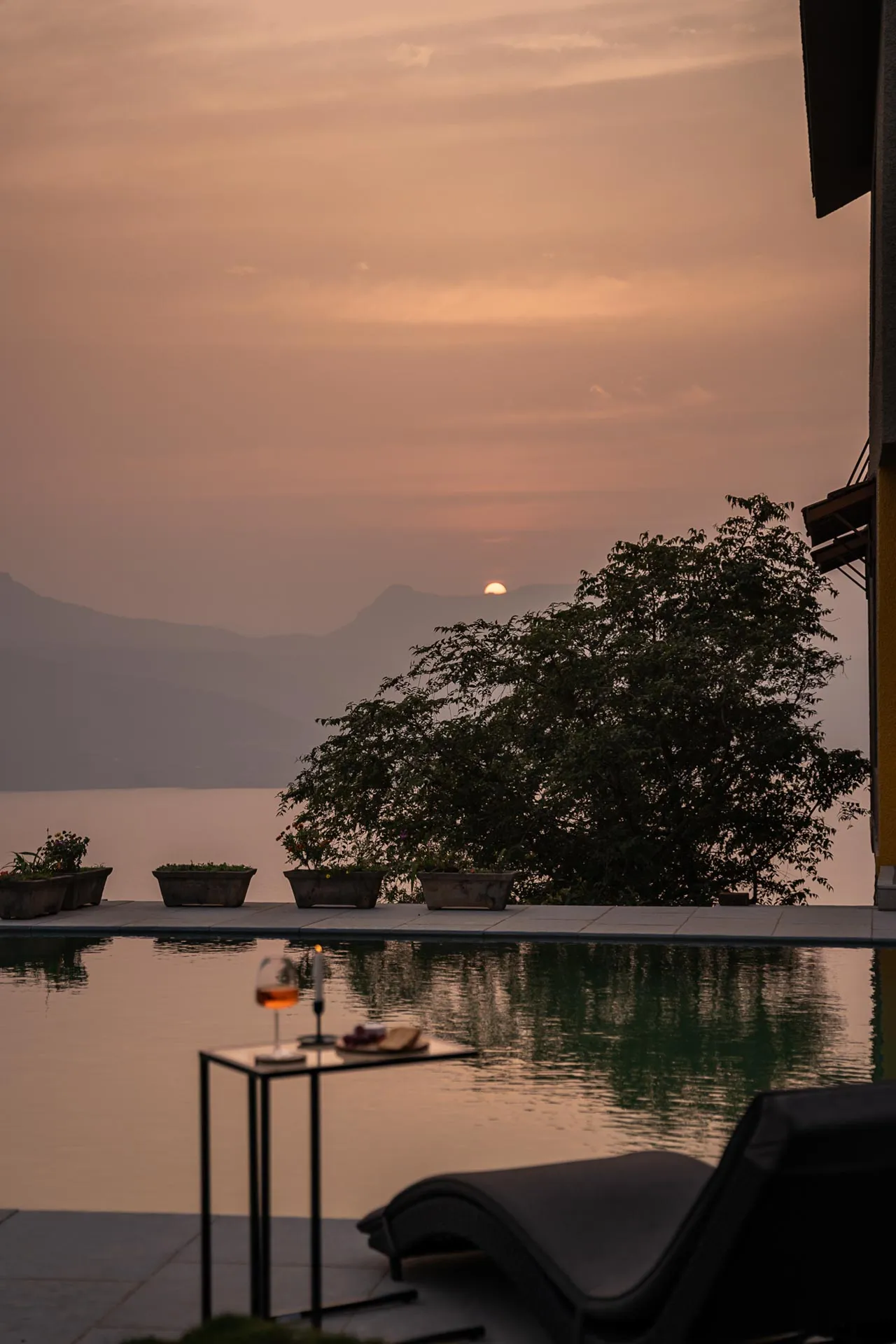 Om Anantha - Infinitum - Poolside