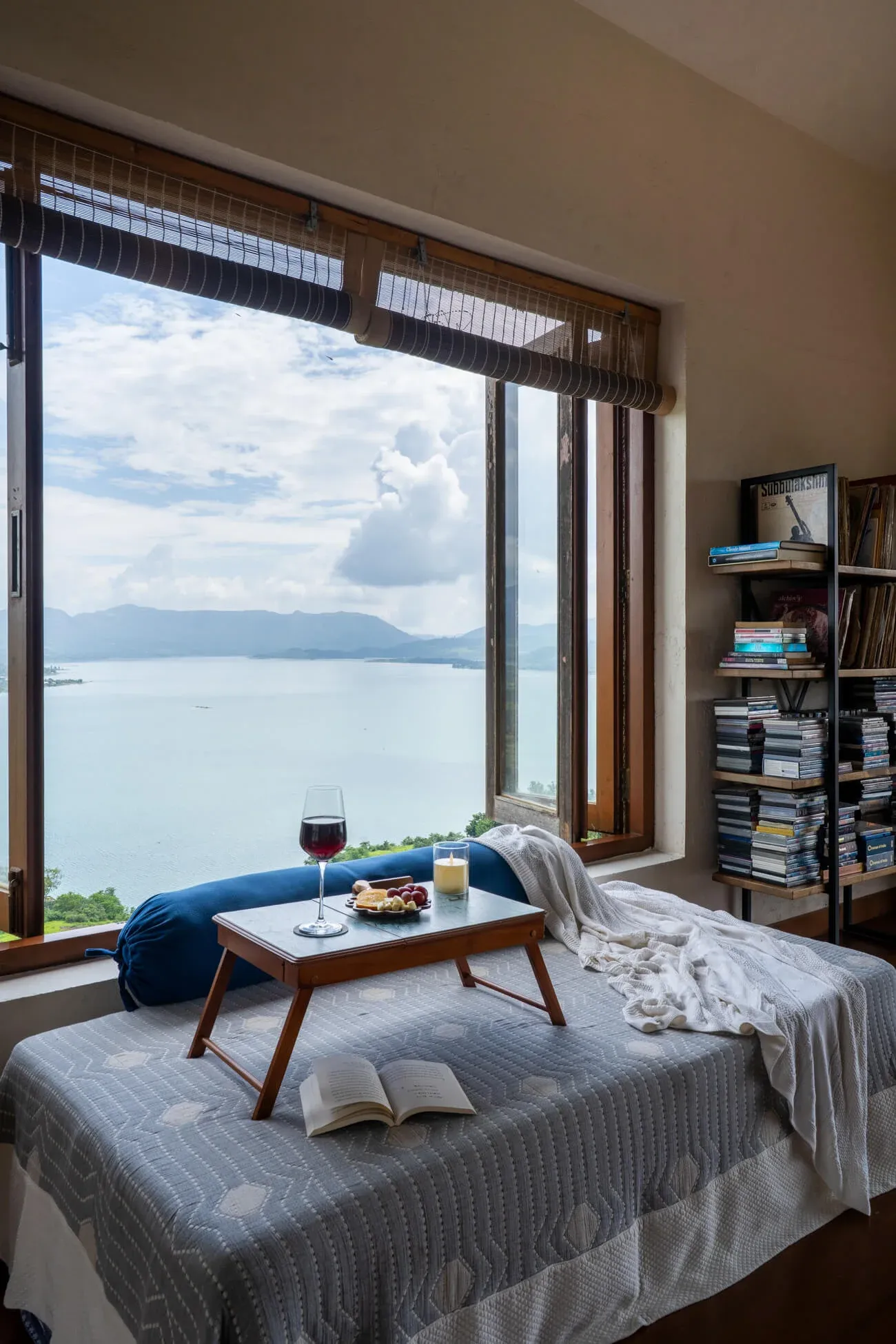 Lounge with Lake view | Om Anantha - Infinitum