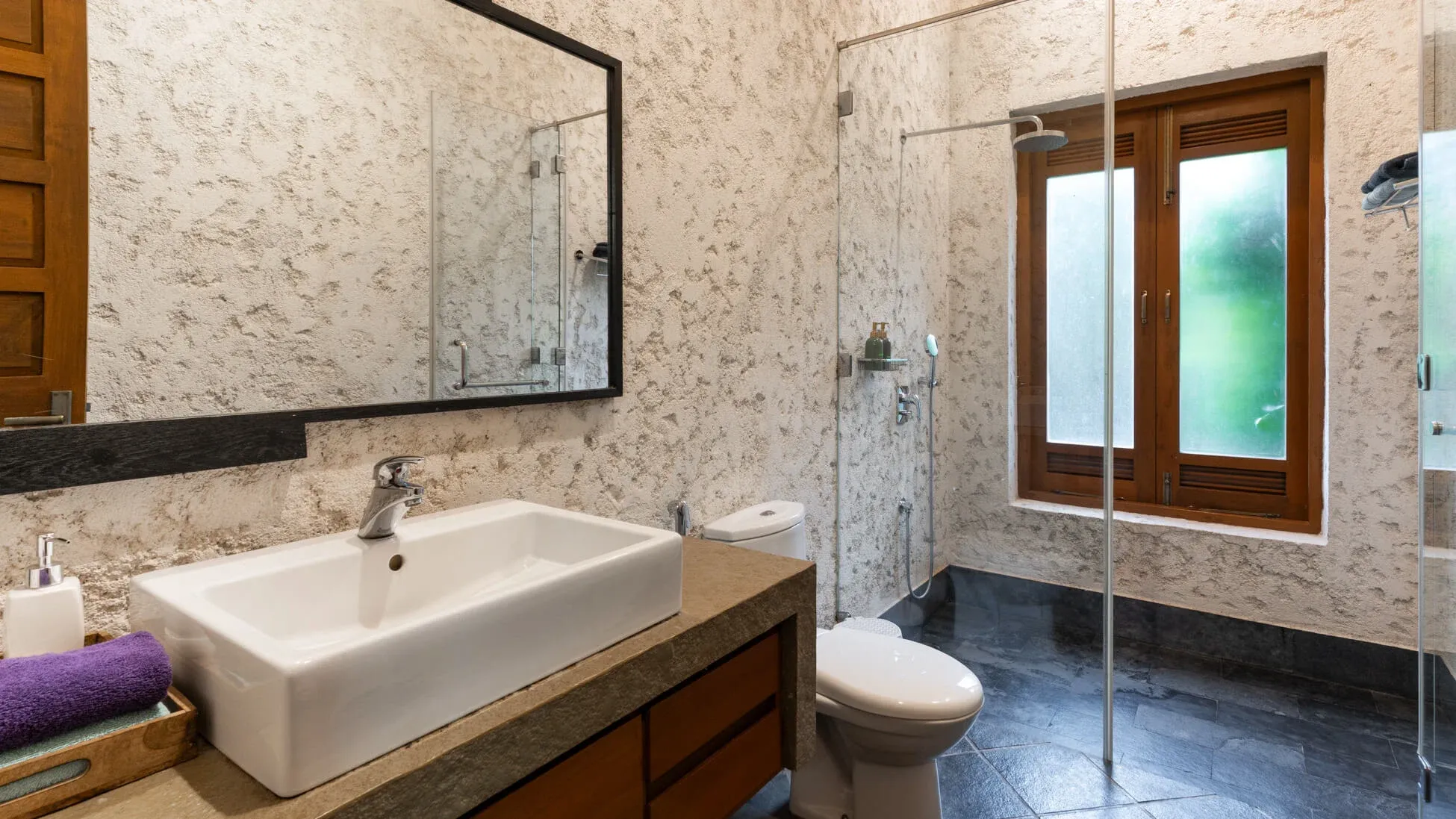 Bathroom 2 | Om Anantha - Infinitum