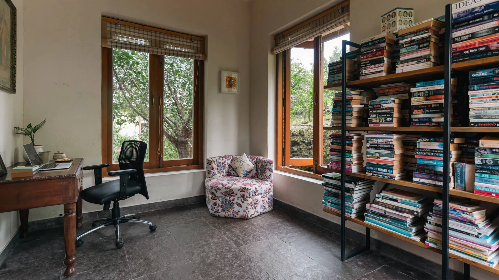 Office and library |  Private Villas in Pawna