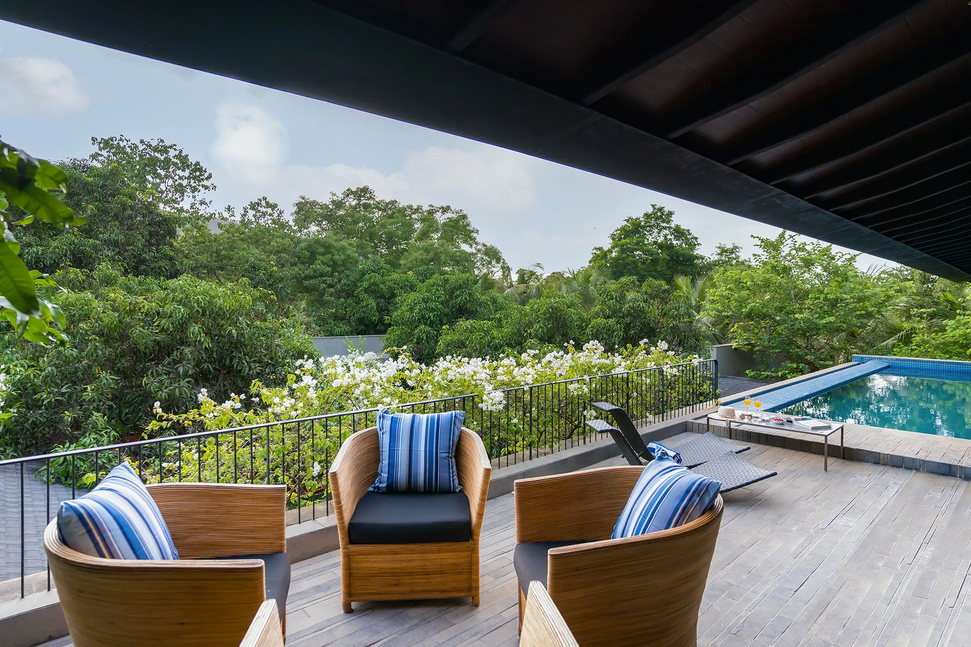 Orchard House - Poolside deck