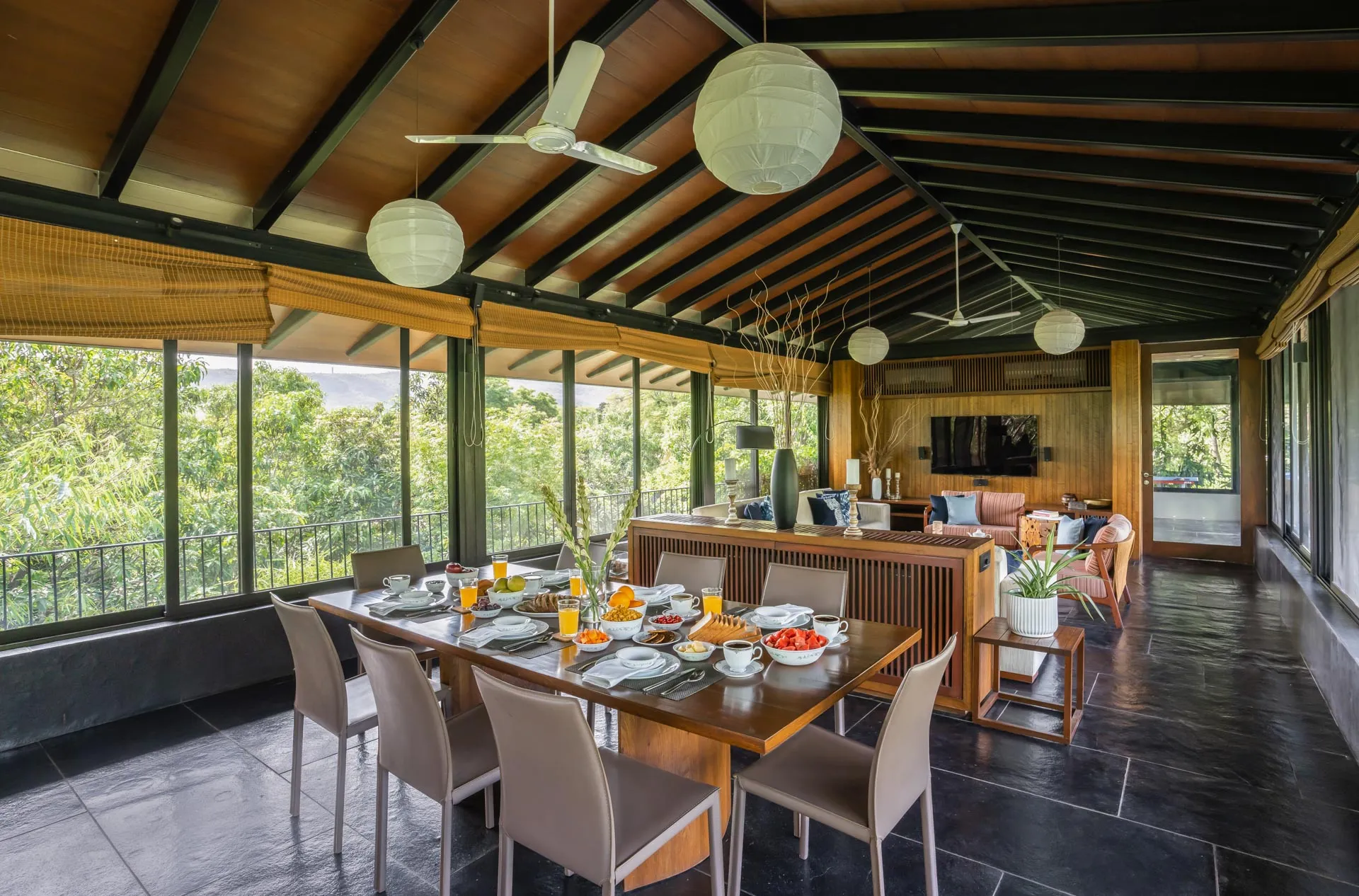 Orchard House -  Dining and living area