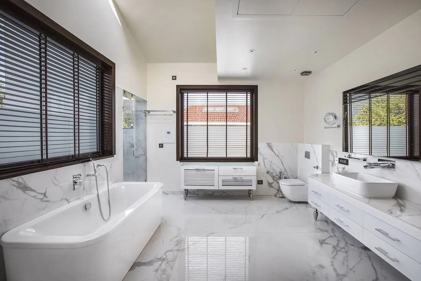 Amayaah - Pushp Villa - Lotus Master Bathroom