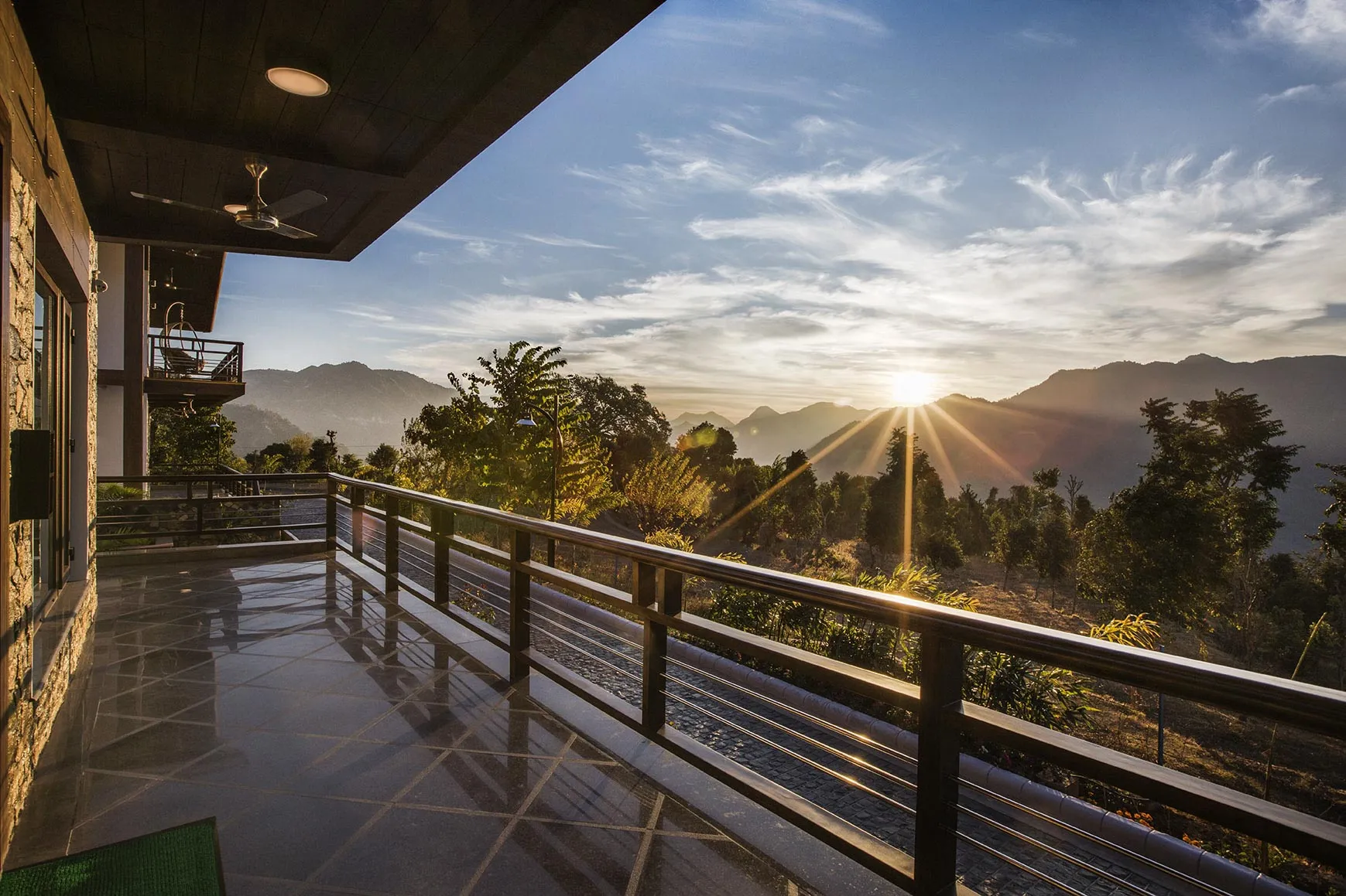 Amayaah - Rajasi Villa - Villa Balcony Sunrise
