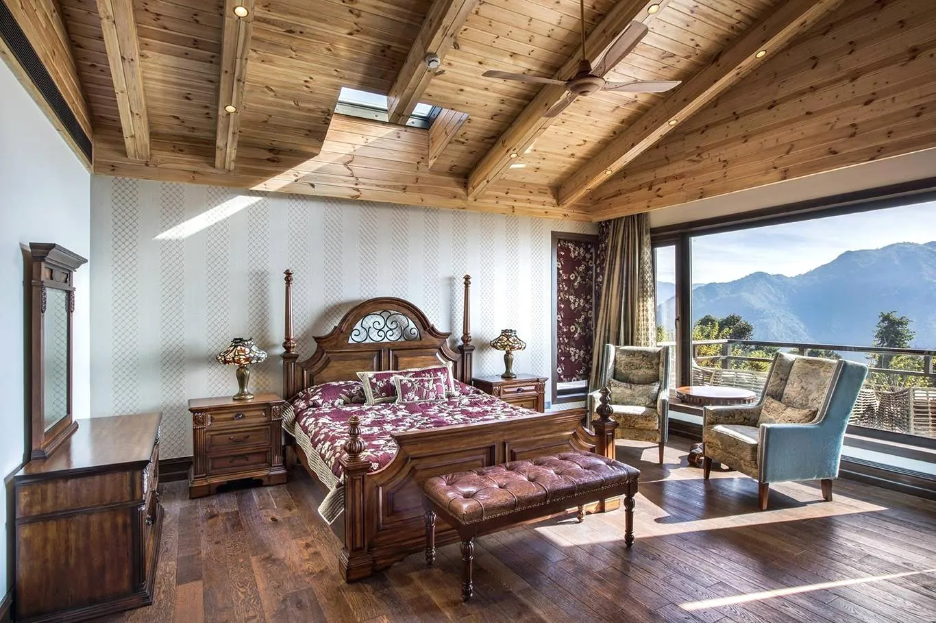 Amayaah - Rajasi Villa - Peacock (Master Bedroom)
