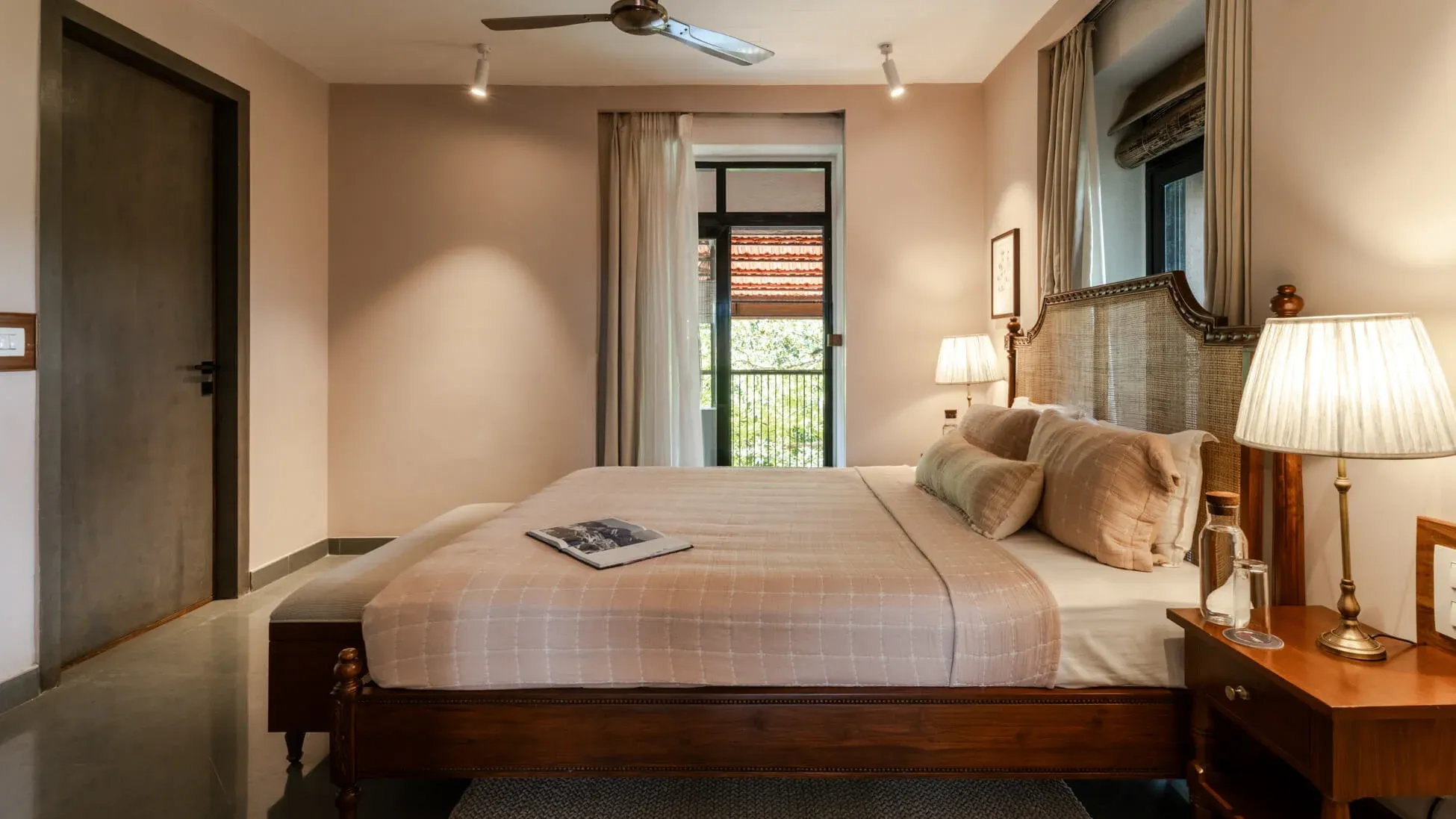 Master Bedroom | Rigveda Villa | Lonavala