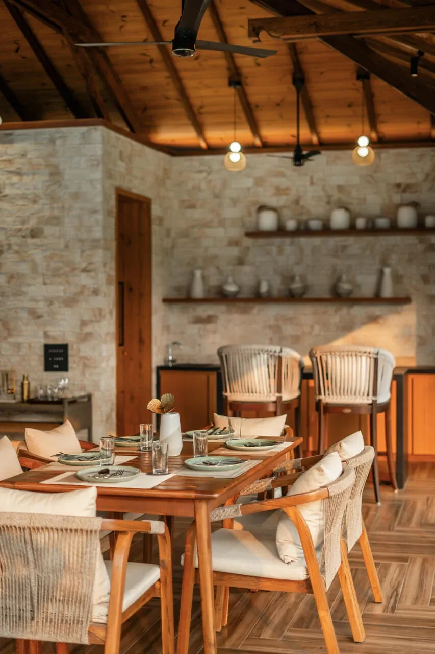Riyuvann Estate - Poolside Dining