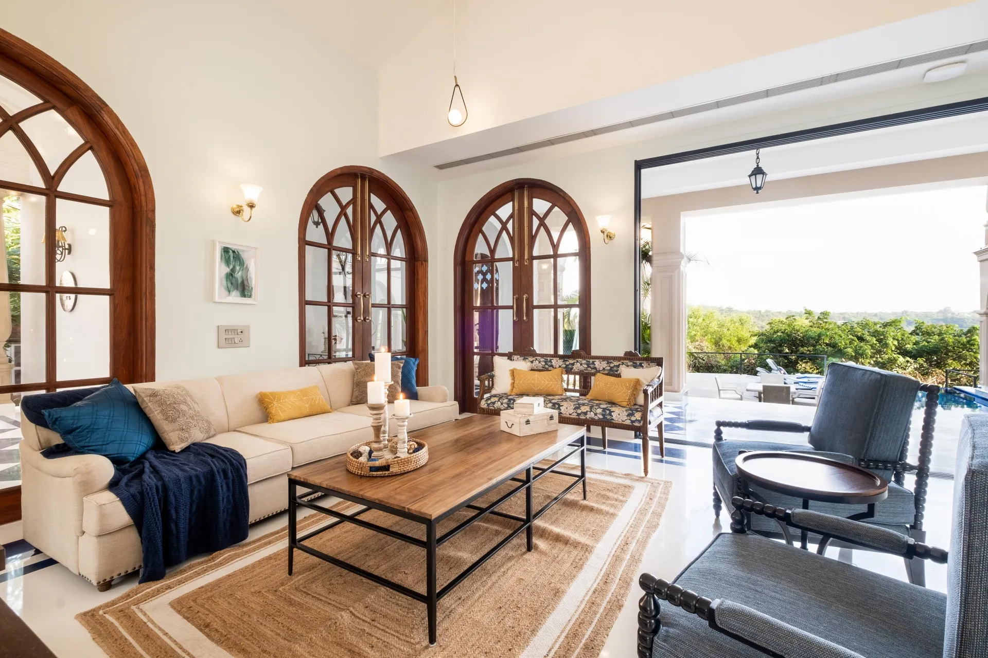 Sacri Borod Hill  6 - Living area