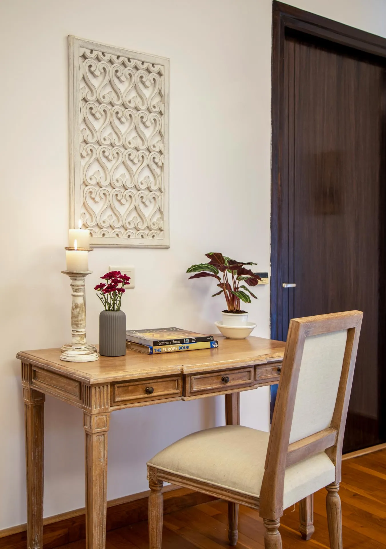 Villa Supan - Bedroom study desk