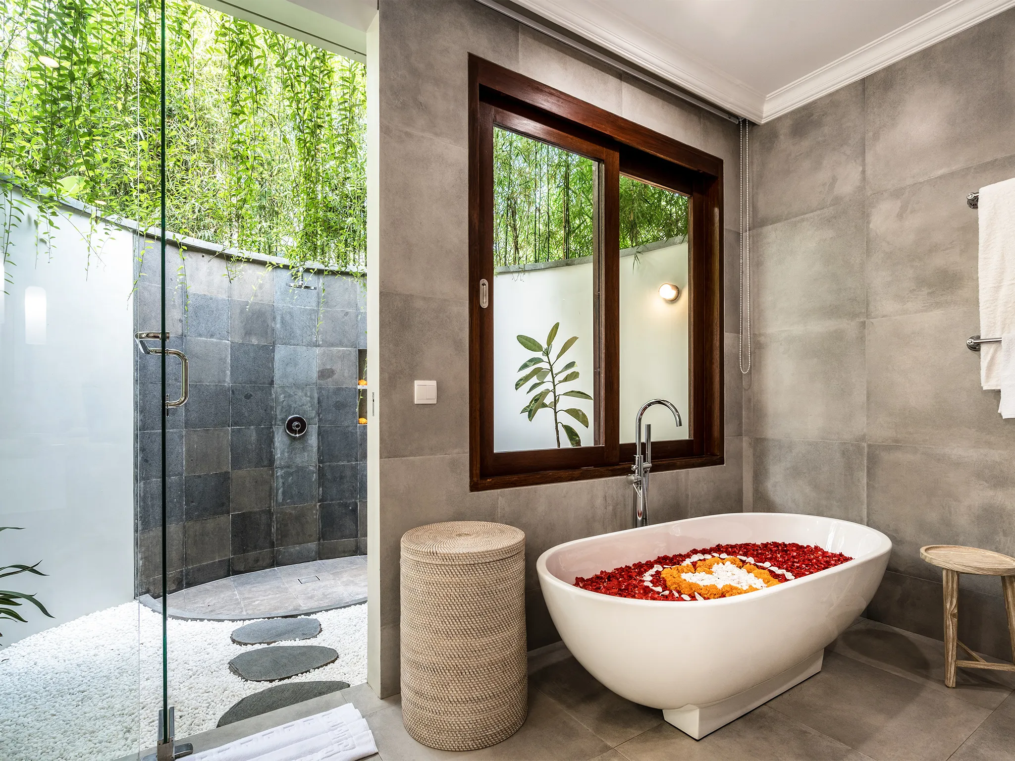 Pala Ubud - Villa Catur - Tranquil en suite bathroom