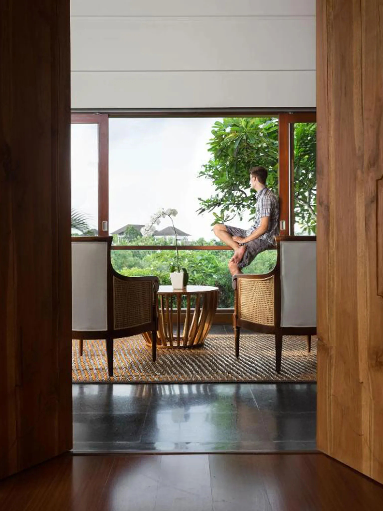 The Shanti Residence - Overlooking Balcony