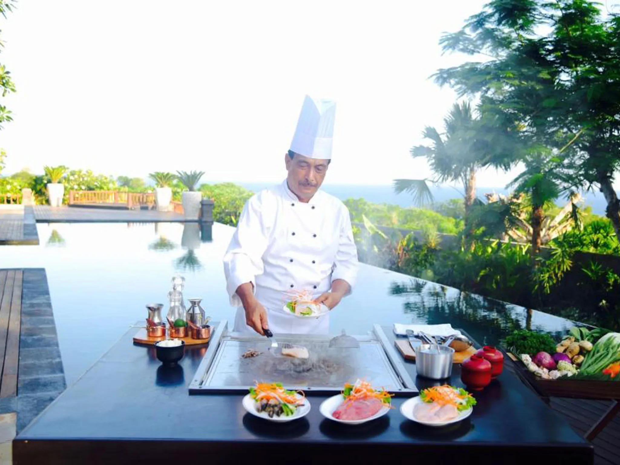 The Shanti Residence - Chef by the Pool