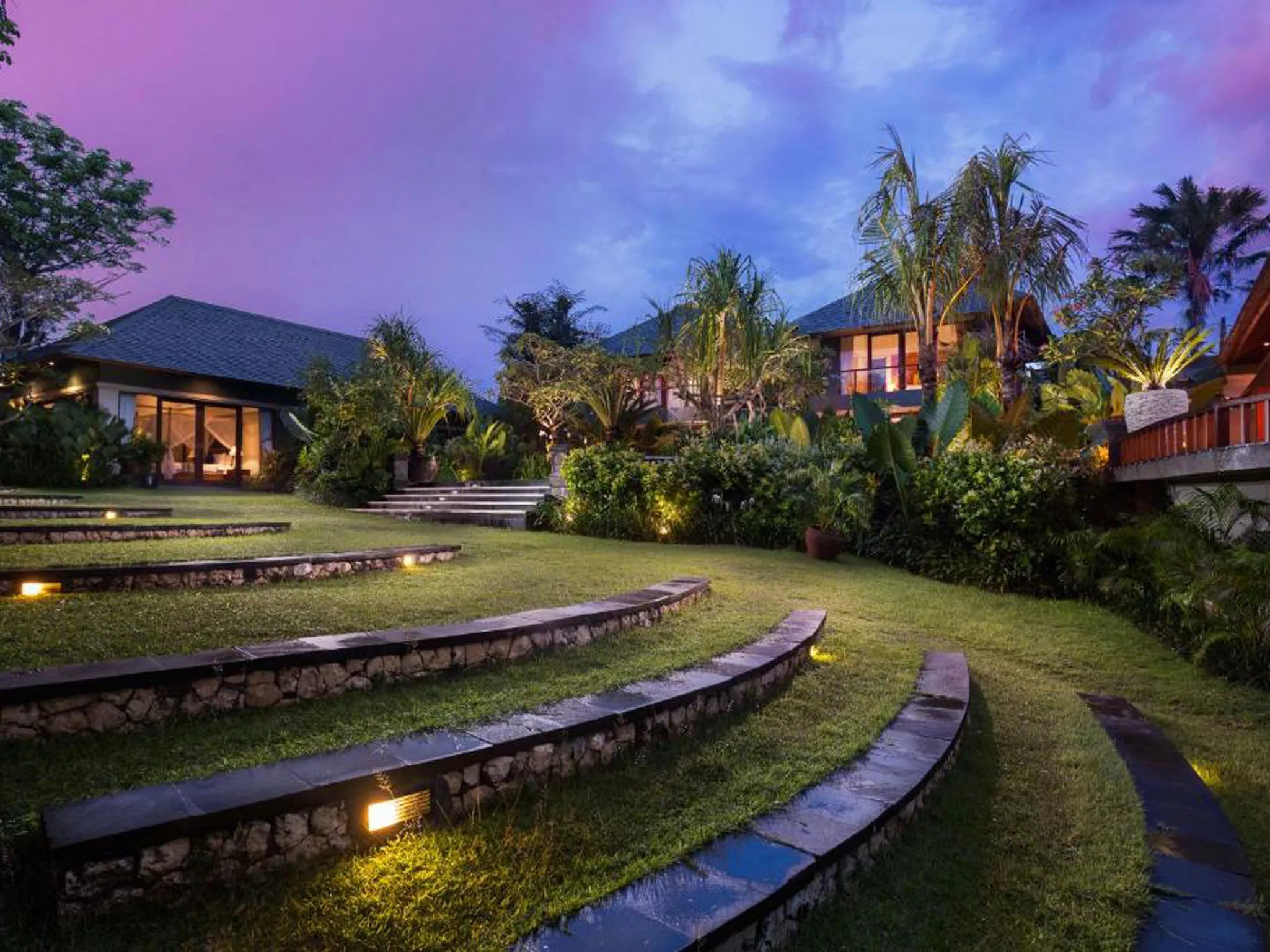 The Shanti Residence - Garden Area at Dusk