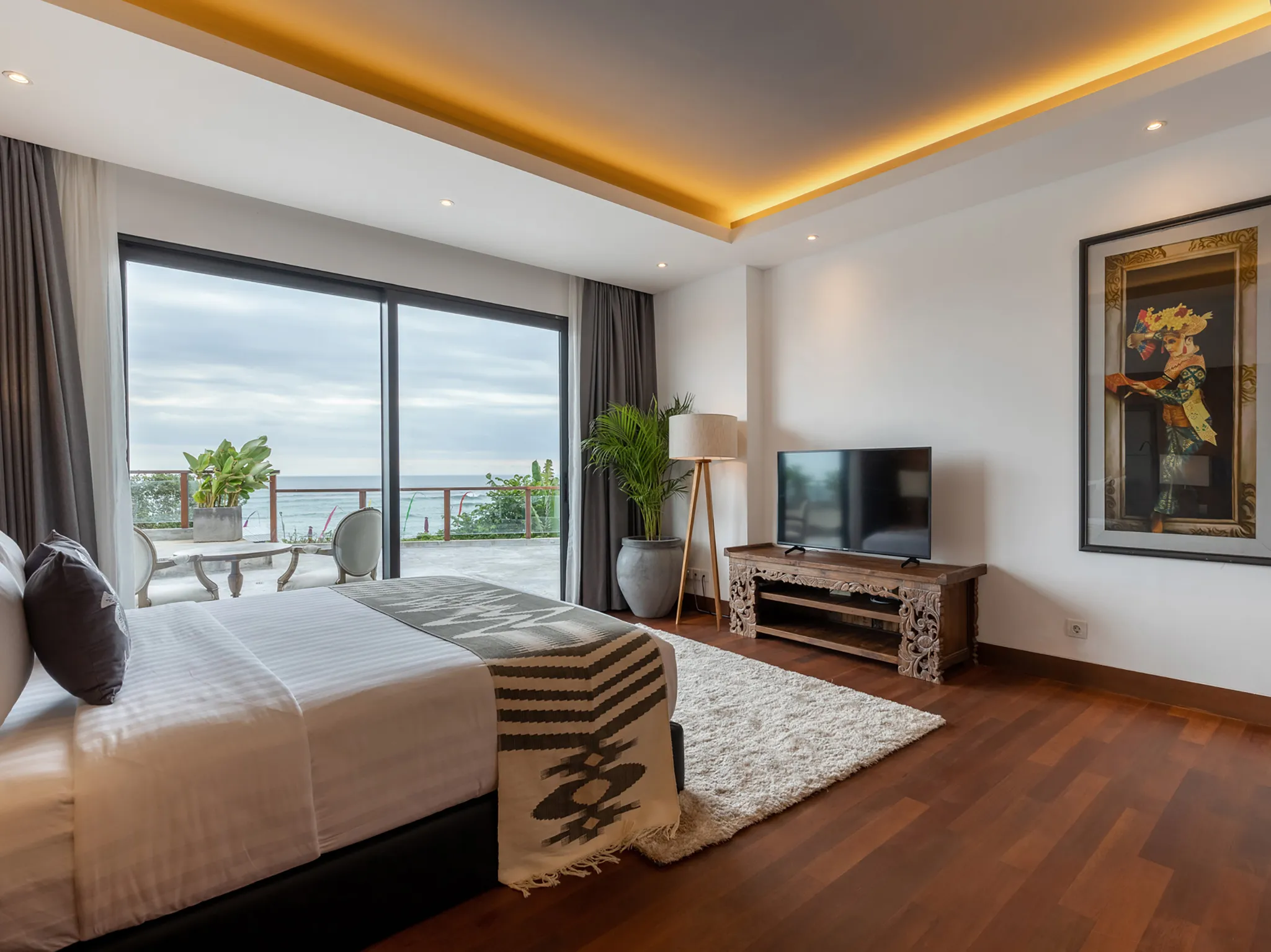 Tirtha Bayu Villa I - Deluxe Suite with terrace and sea view