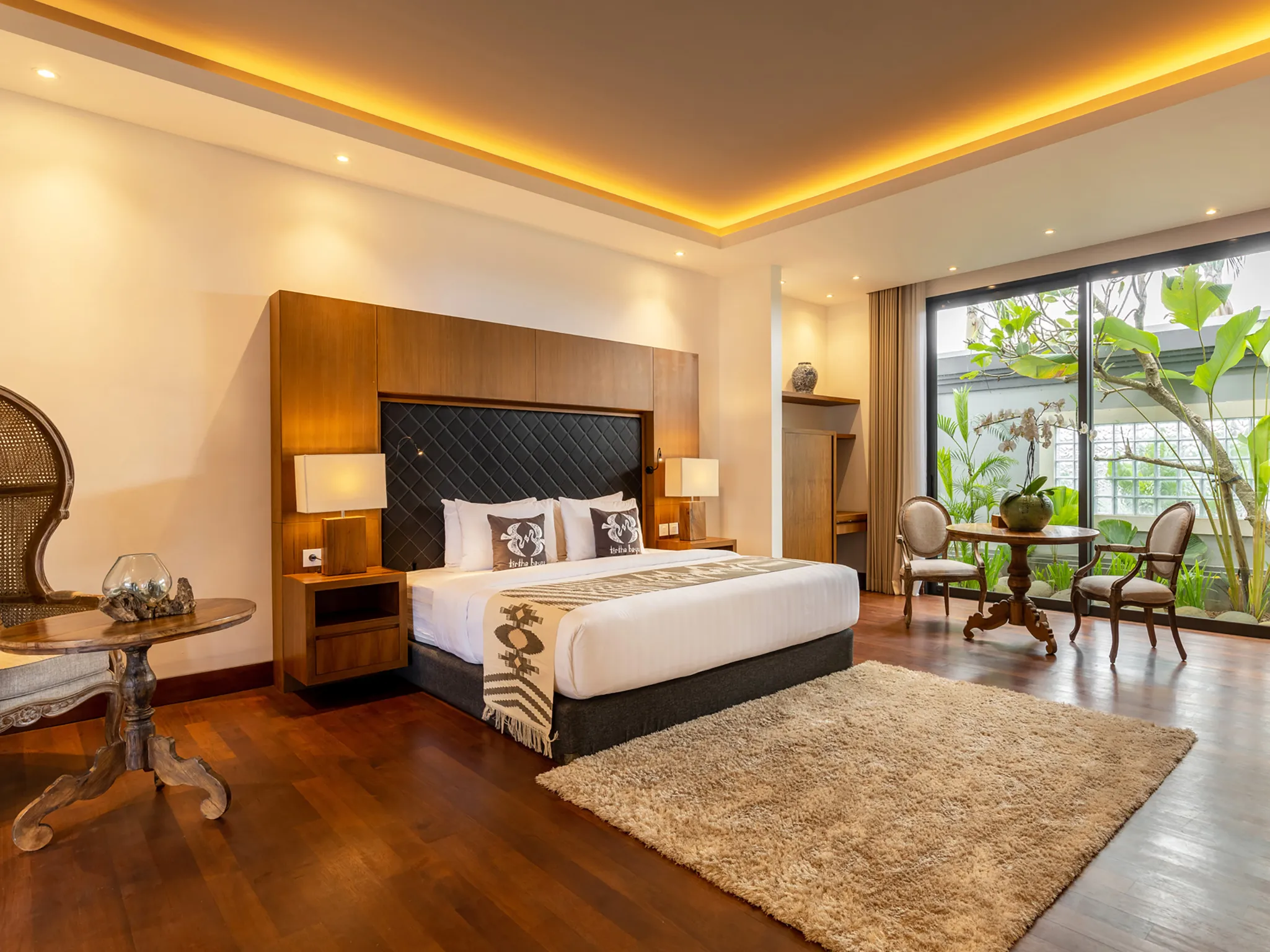 Tirtha Bayu Villa I - Deluxe Suite with tropical view