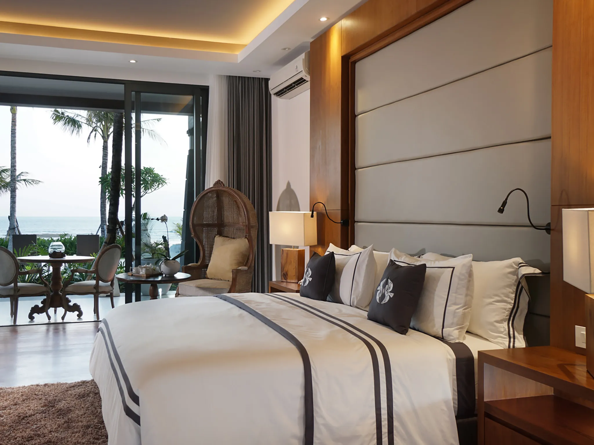 Tirtha Bayu Villa II - Deluxe Suite with private balcony