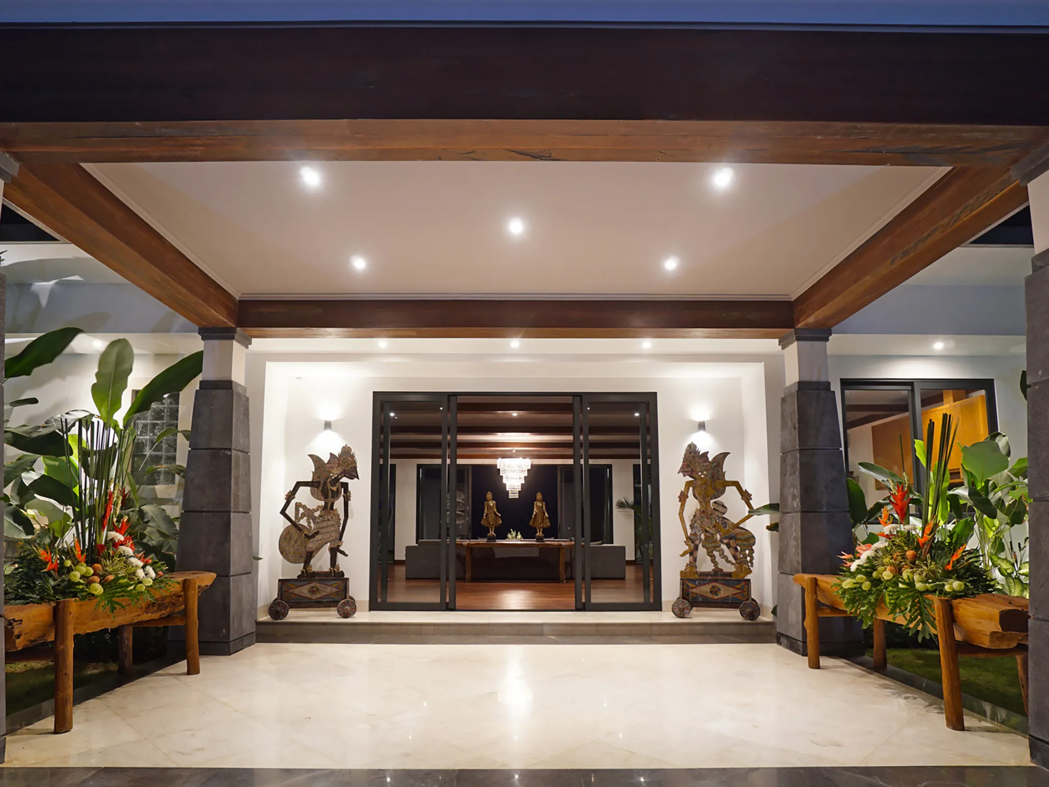 Tirtha Bayu Villa II - Entrance at night