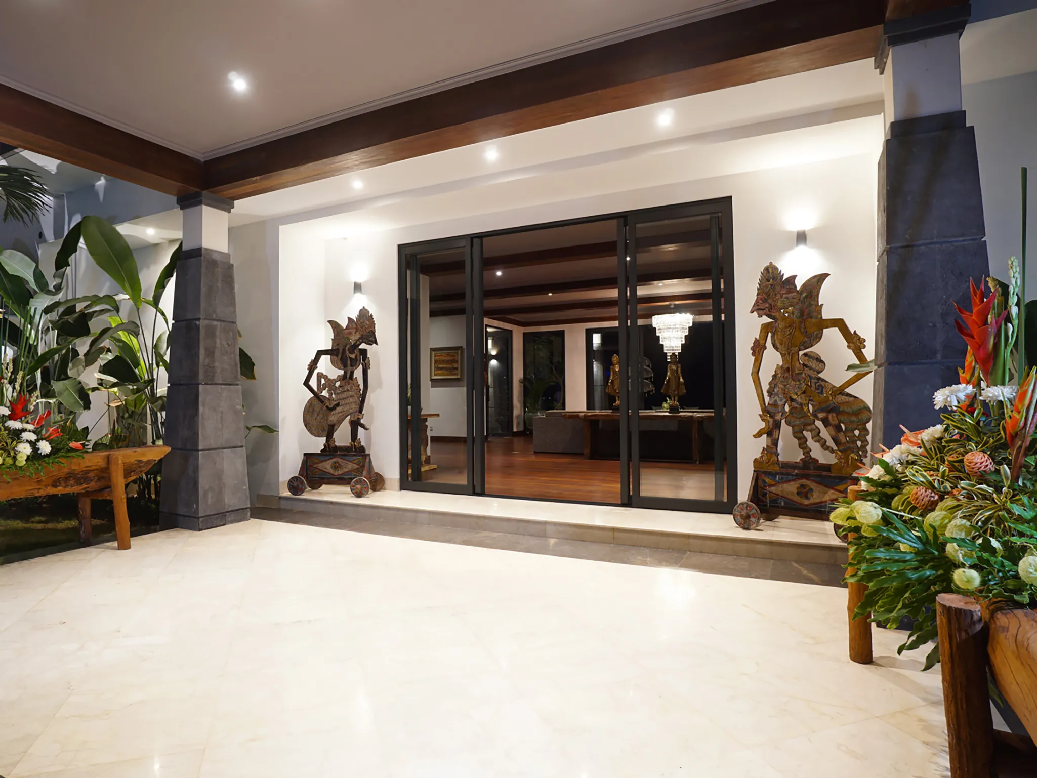 Tirtha Bayu Villa II - House entrance