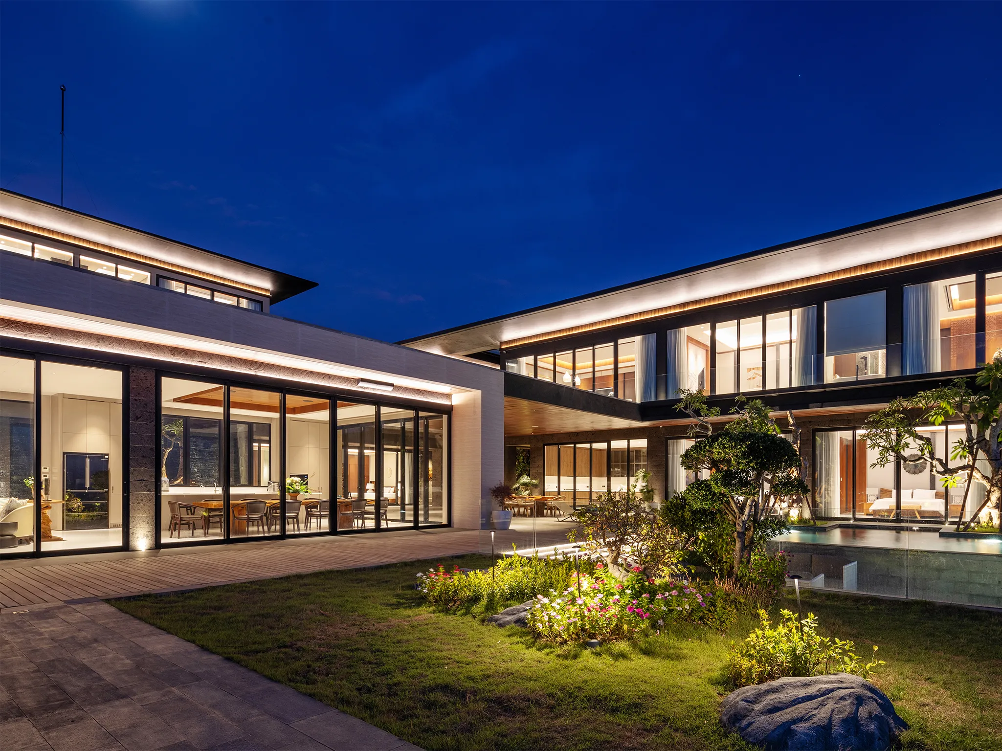 Villa BIE - Restful villa at night