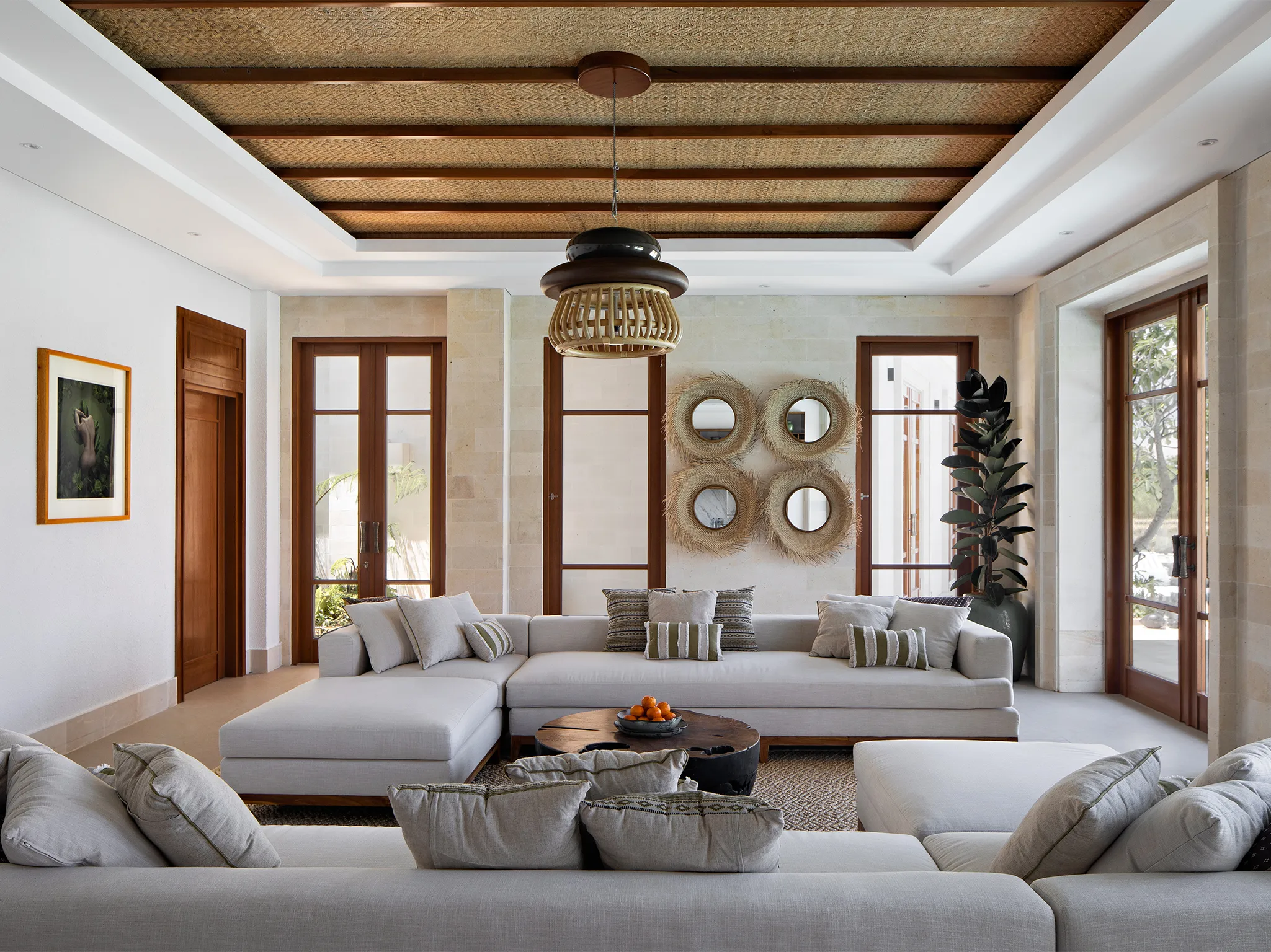 Villa Dhanika - Cosy poolside living room