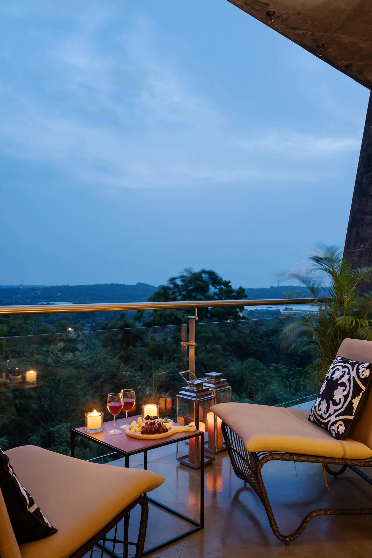 Villa Ekanta - Evening drinks